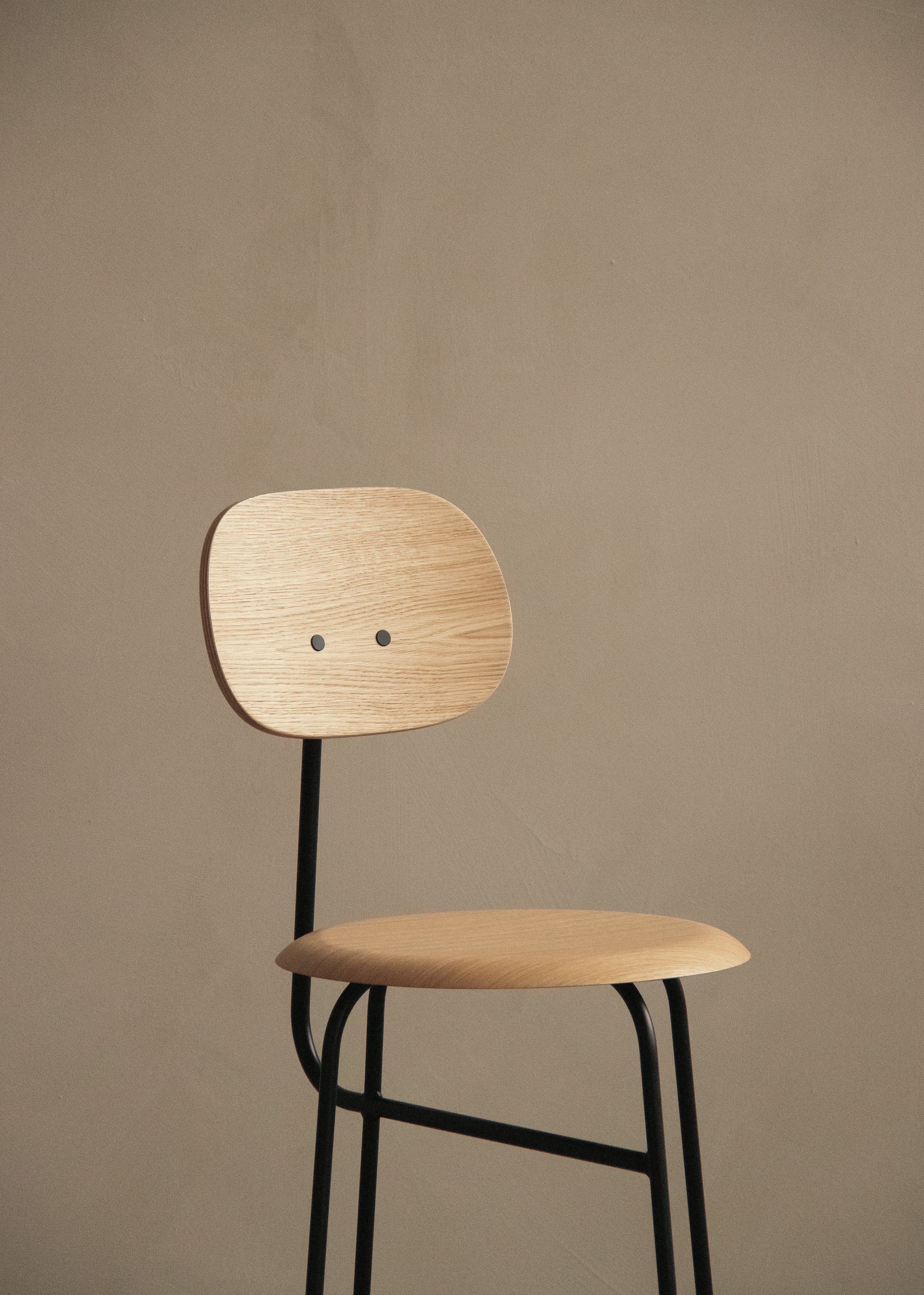 AFTEROOM PLUS stool dark oak veneer