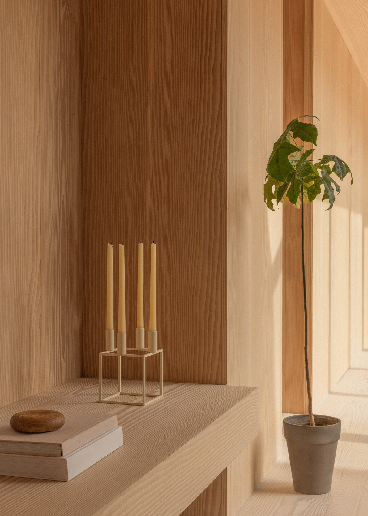 KUBUS bruine kaarsenhouder