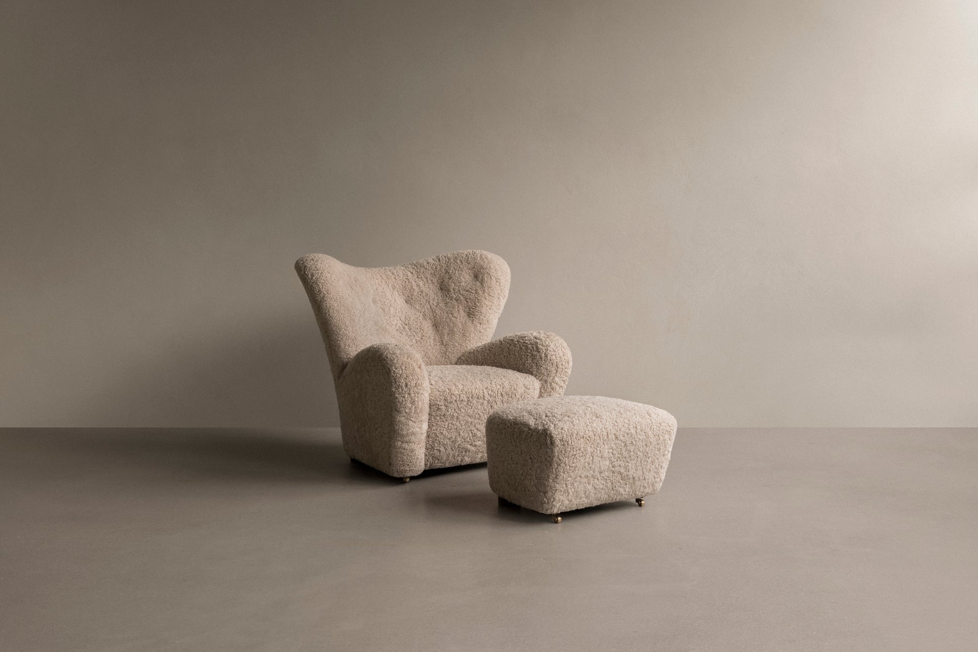 Ottomane DER MÜDE MANN beige