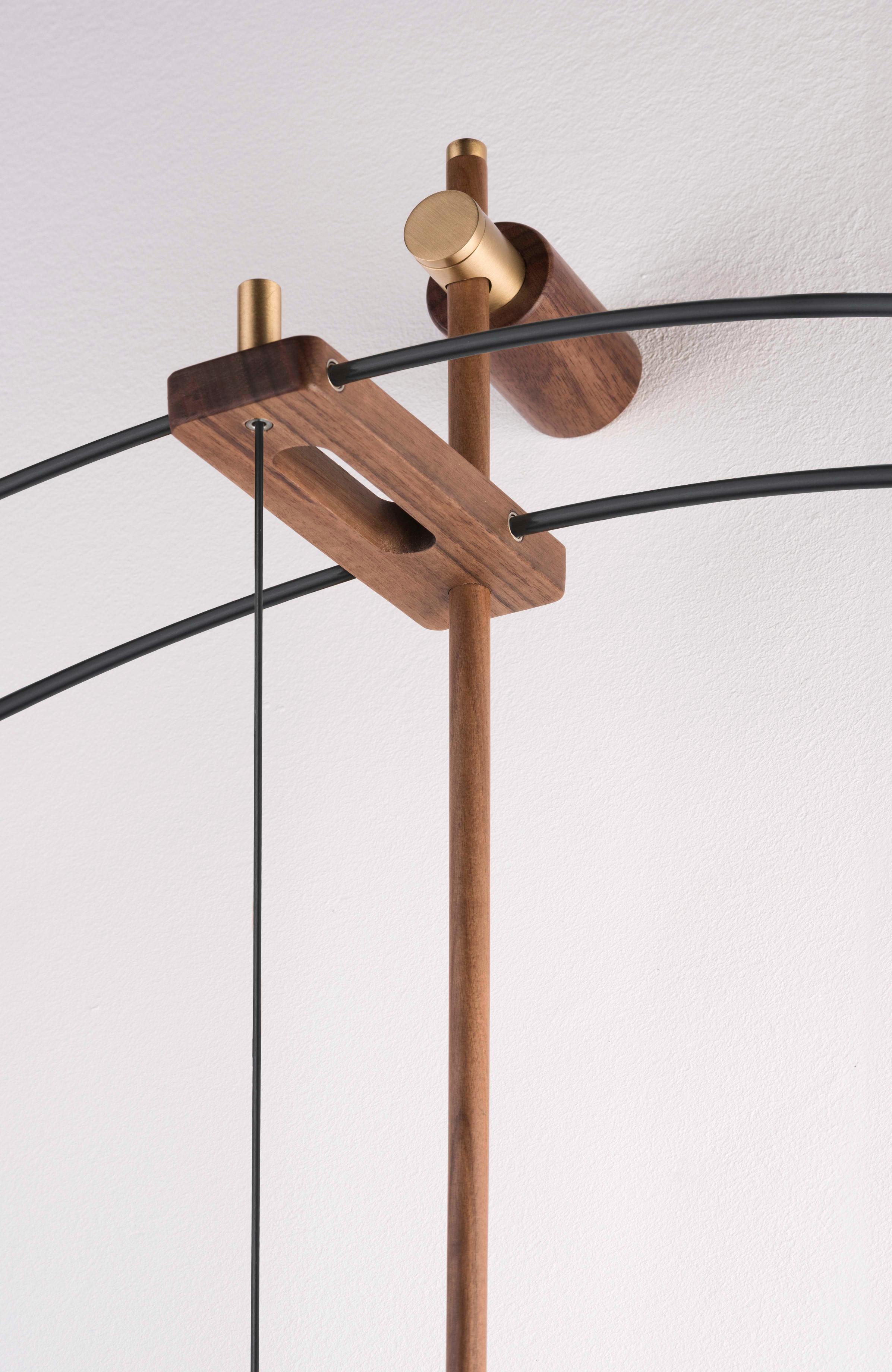 Wandklok BARCELONA PREMIUM notenhout met zwart