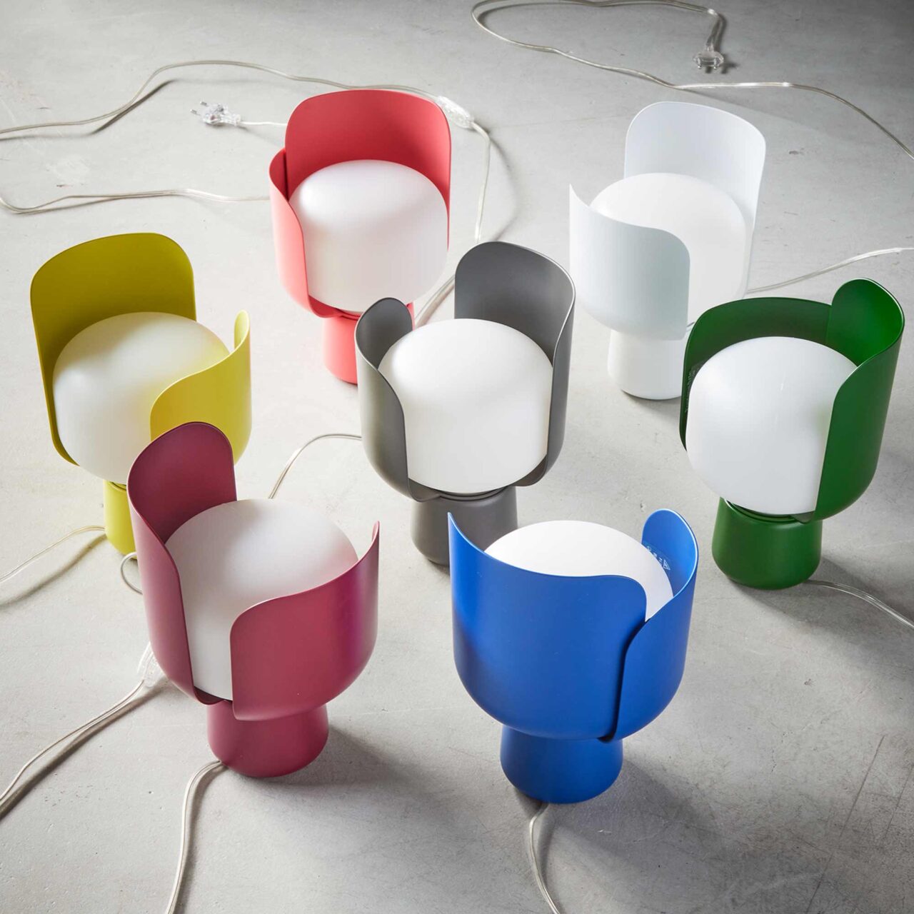 BLOM Table Lamp White