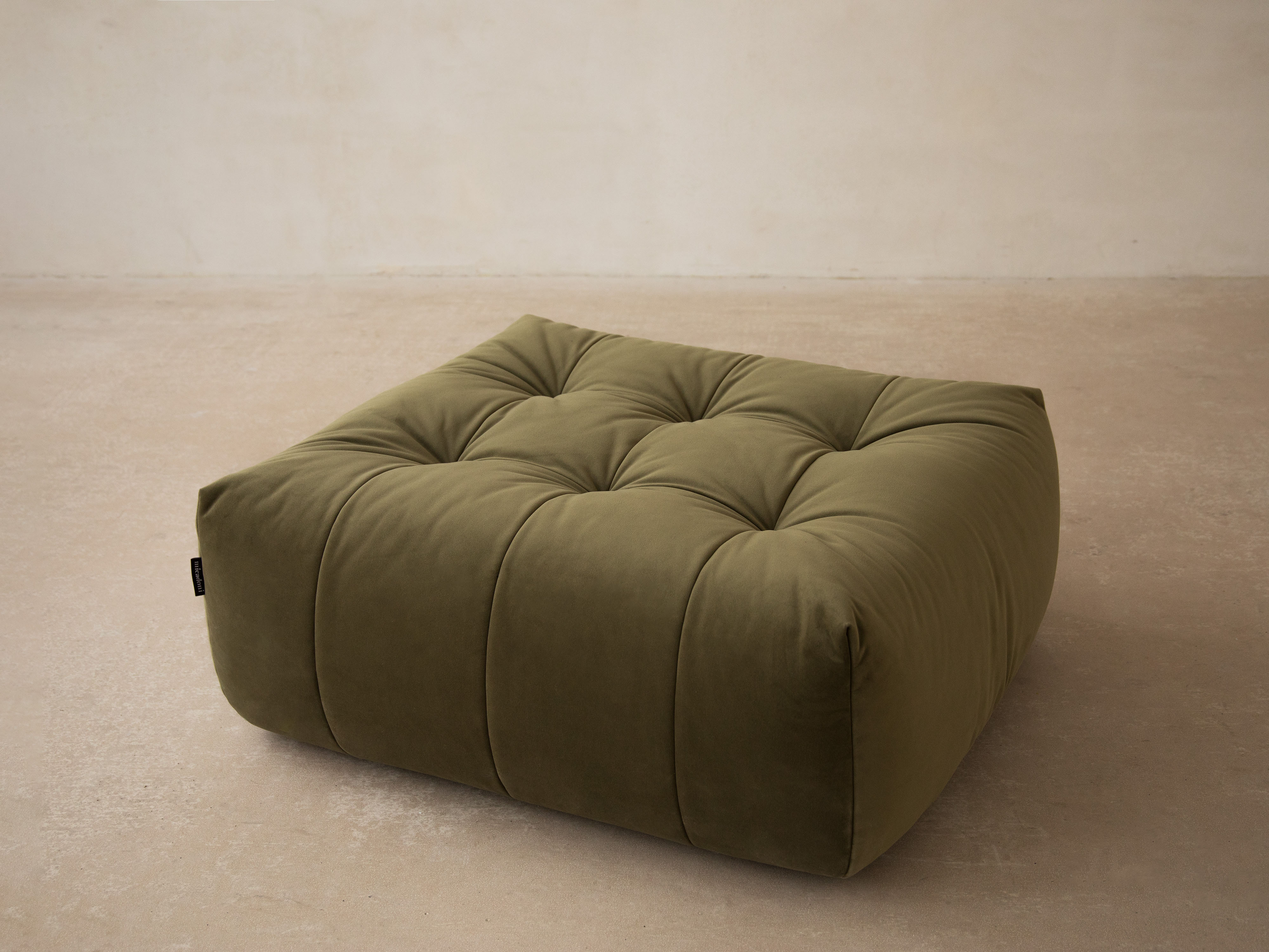 Samt Pouf BLOOM grau