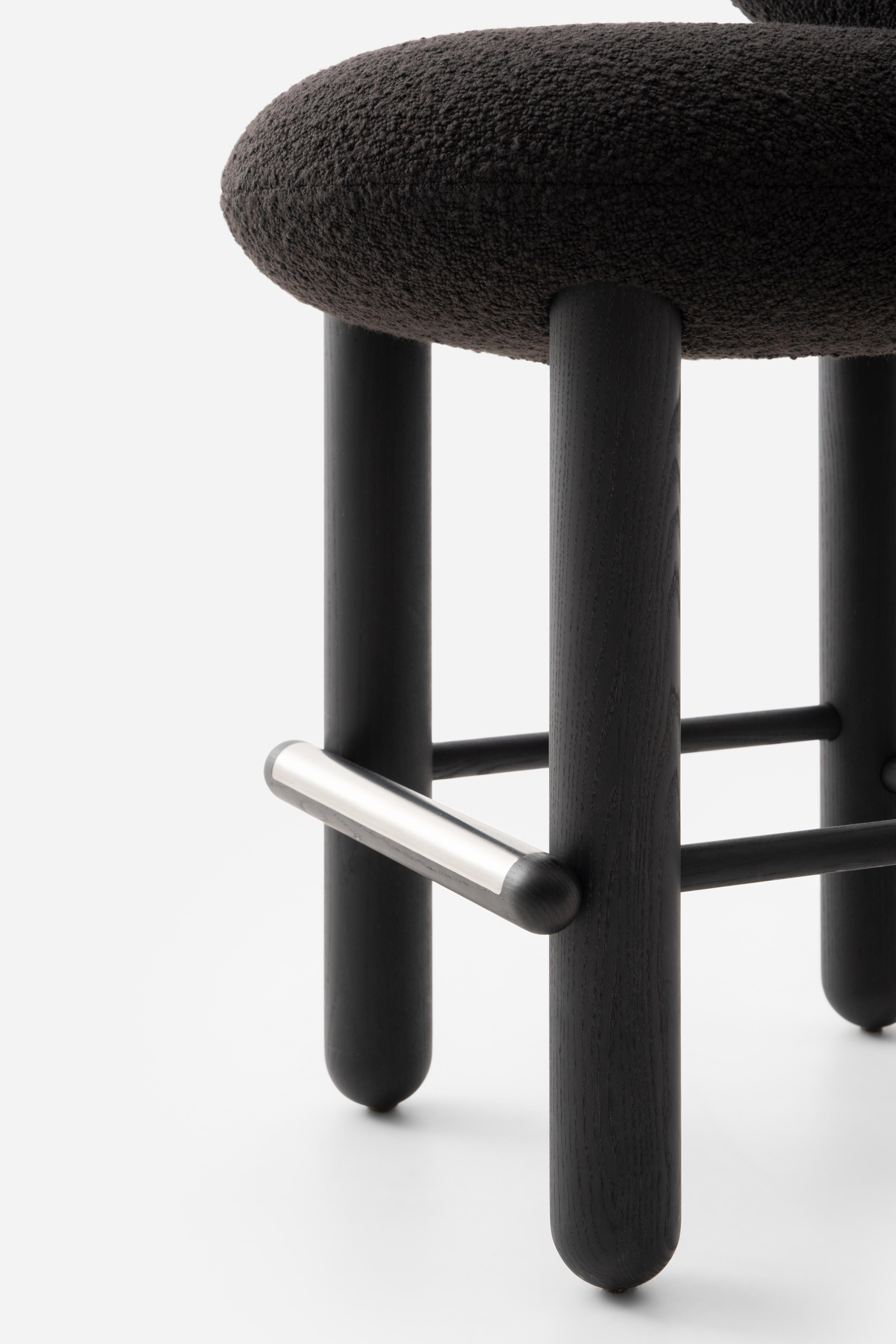 Barkruk FLOCK CS2 gestoffeerd met houten basis