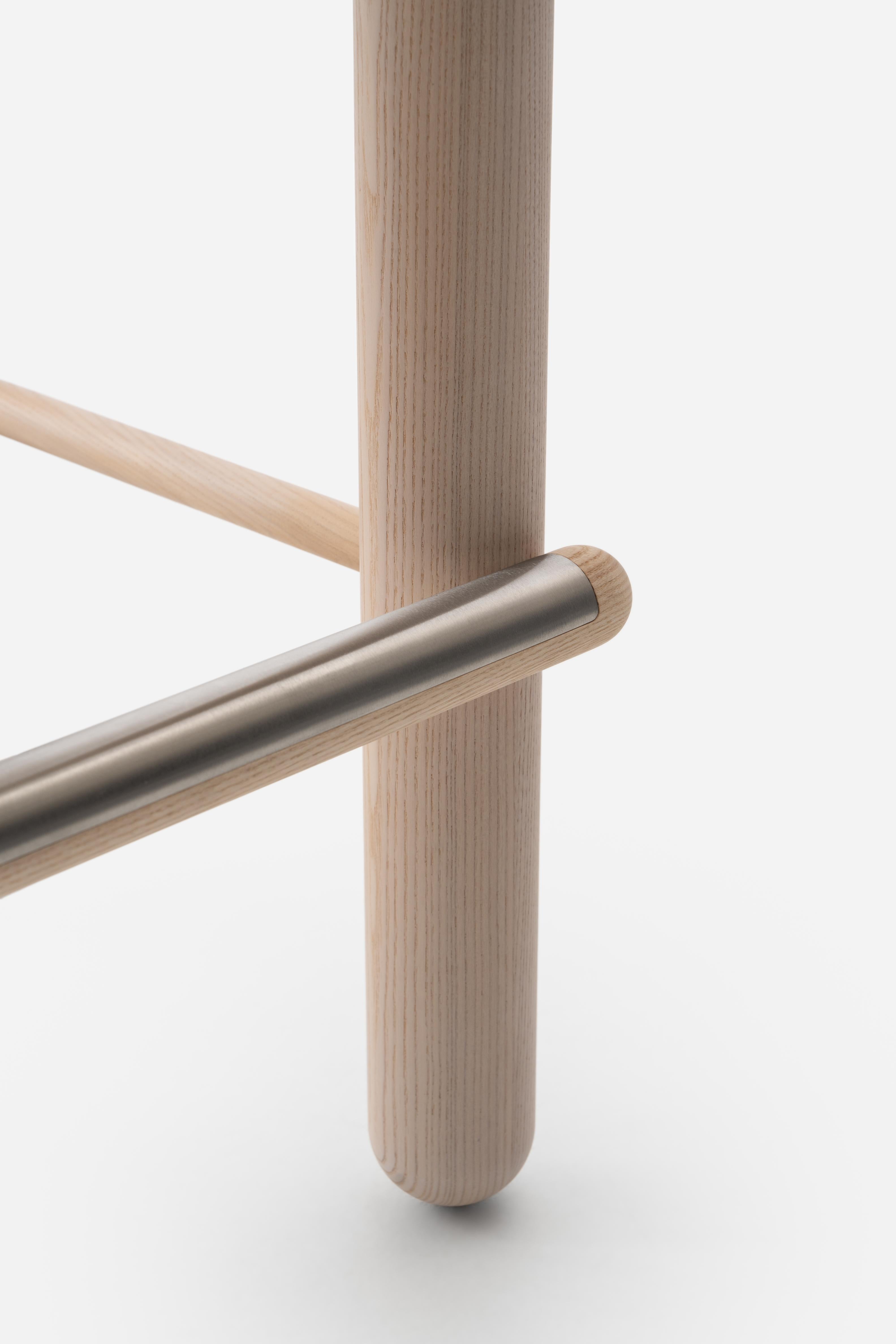 Barkruk FLOCK CS2 gestoffeerd met houten basis
