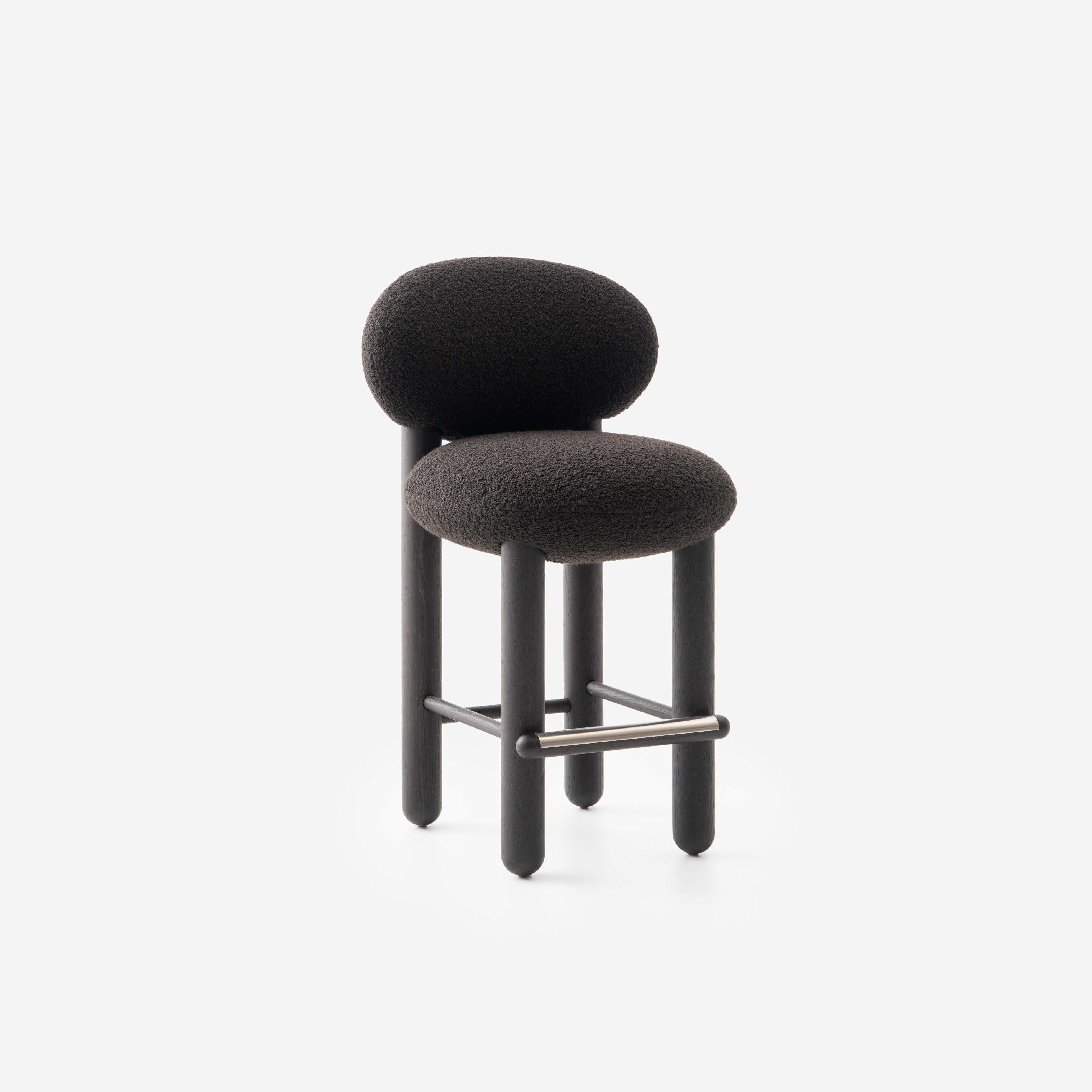 Barkruk FLOCK CS2 gestoffeerd met houten basis