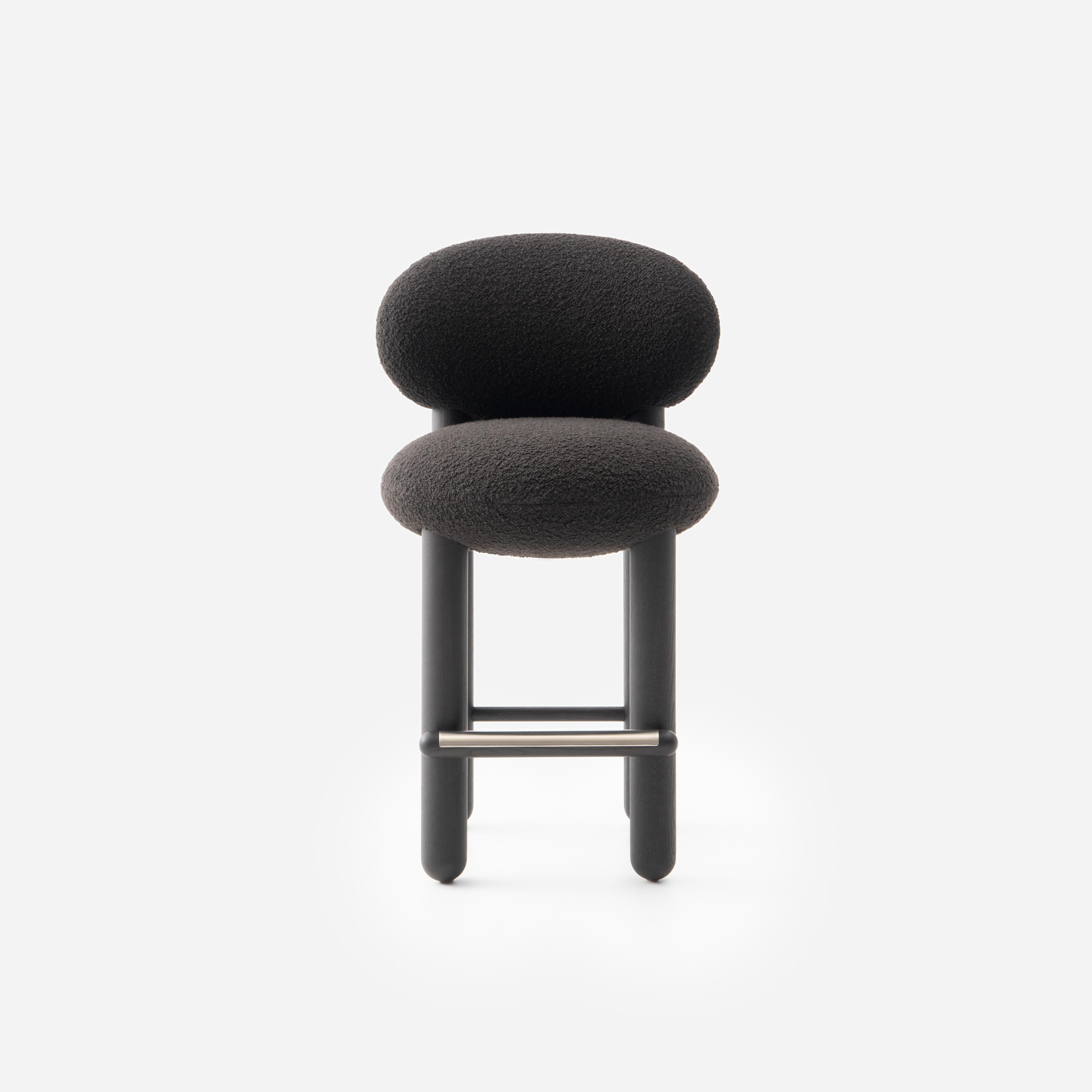 Barkruk FLOCK CS2 gestoffeerd met houten basis