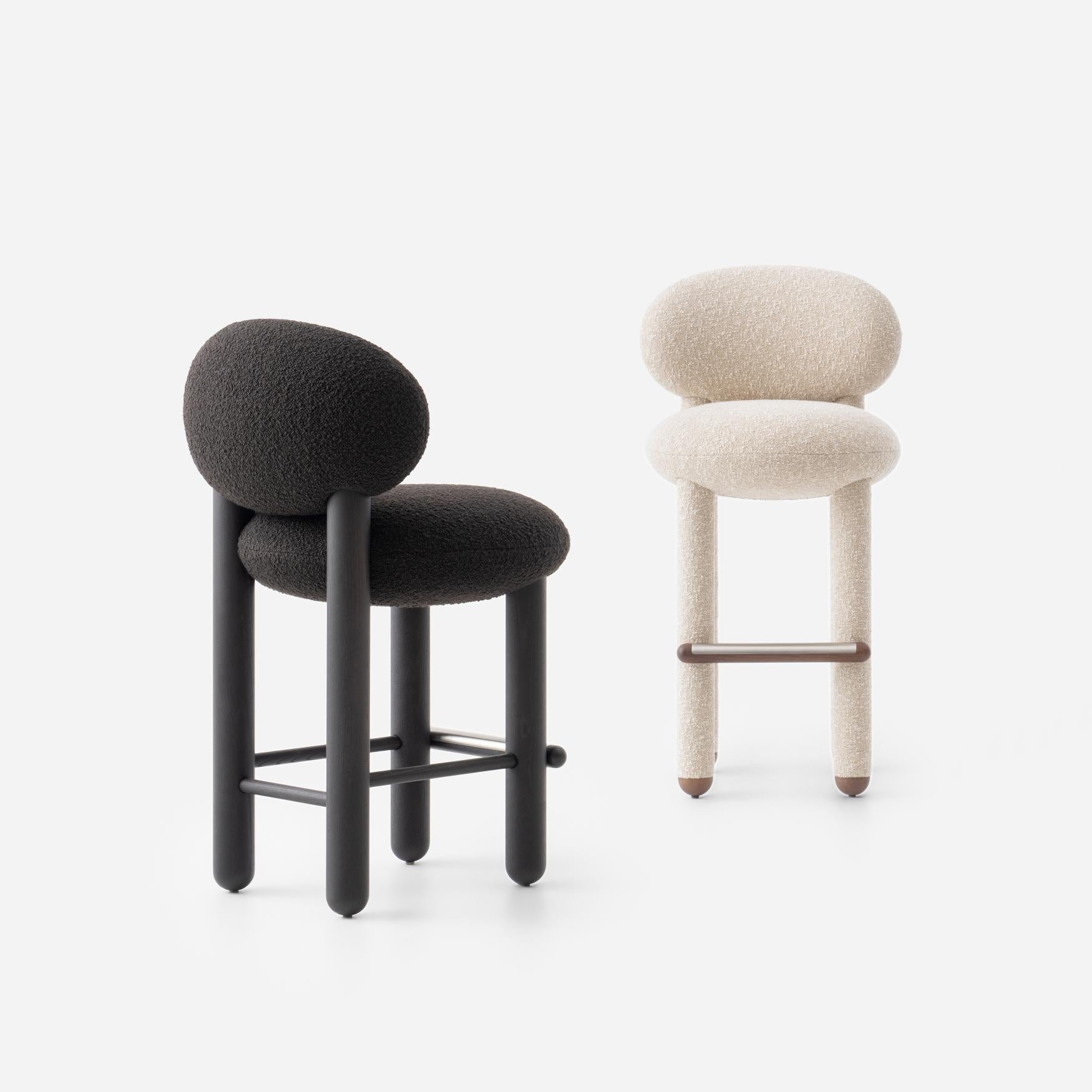 Barkruk FLOCK CS2 gestoffeerd met houten basis