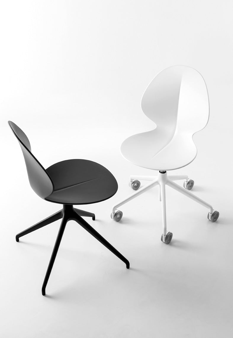 BASIL taupe swivel chair