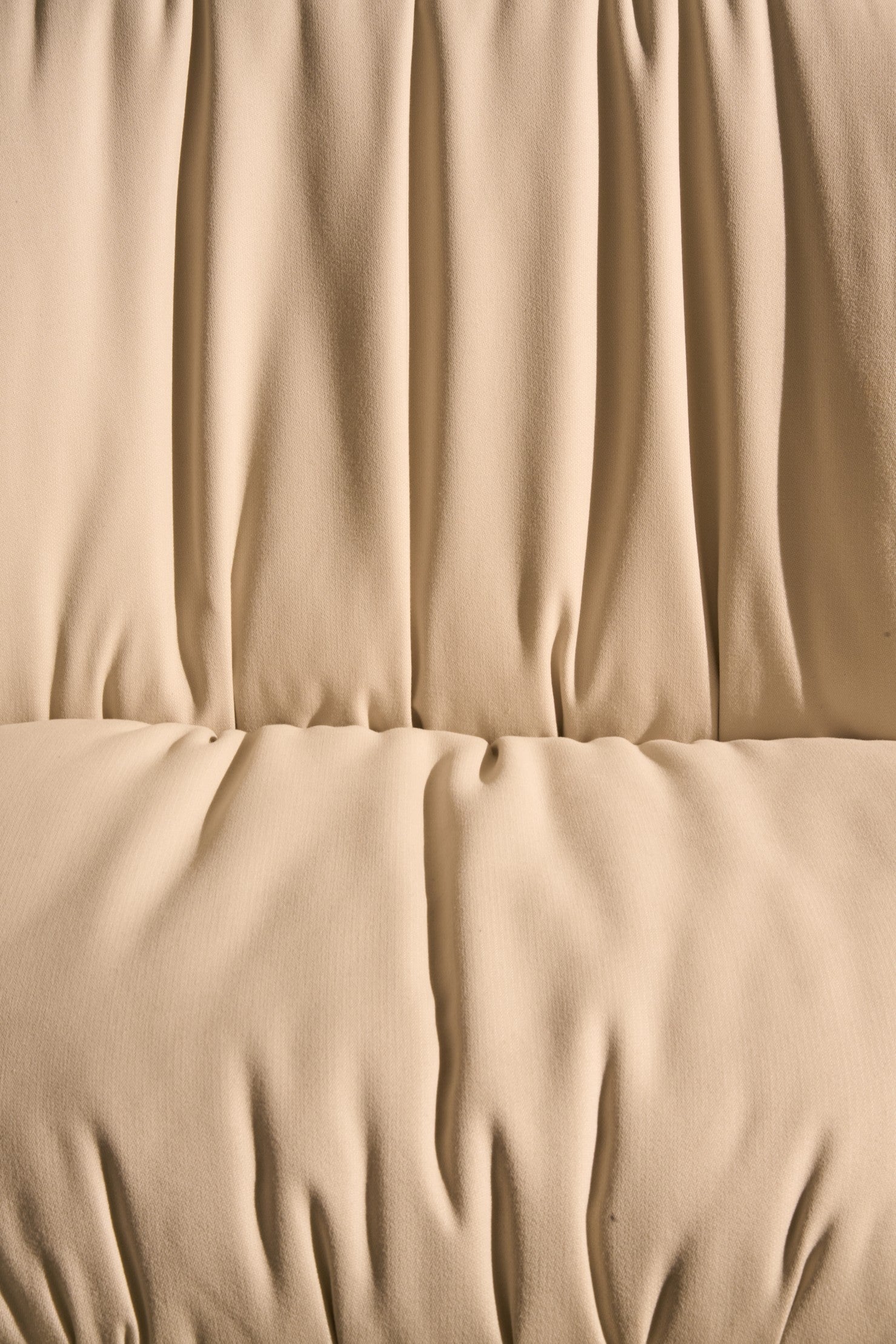 BEETLE SOFT upholstered swivel chair with a black base