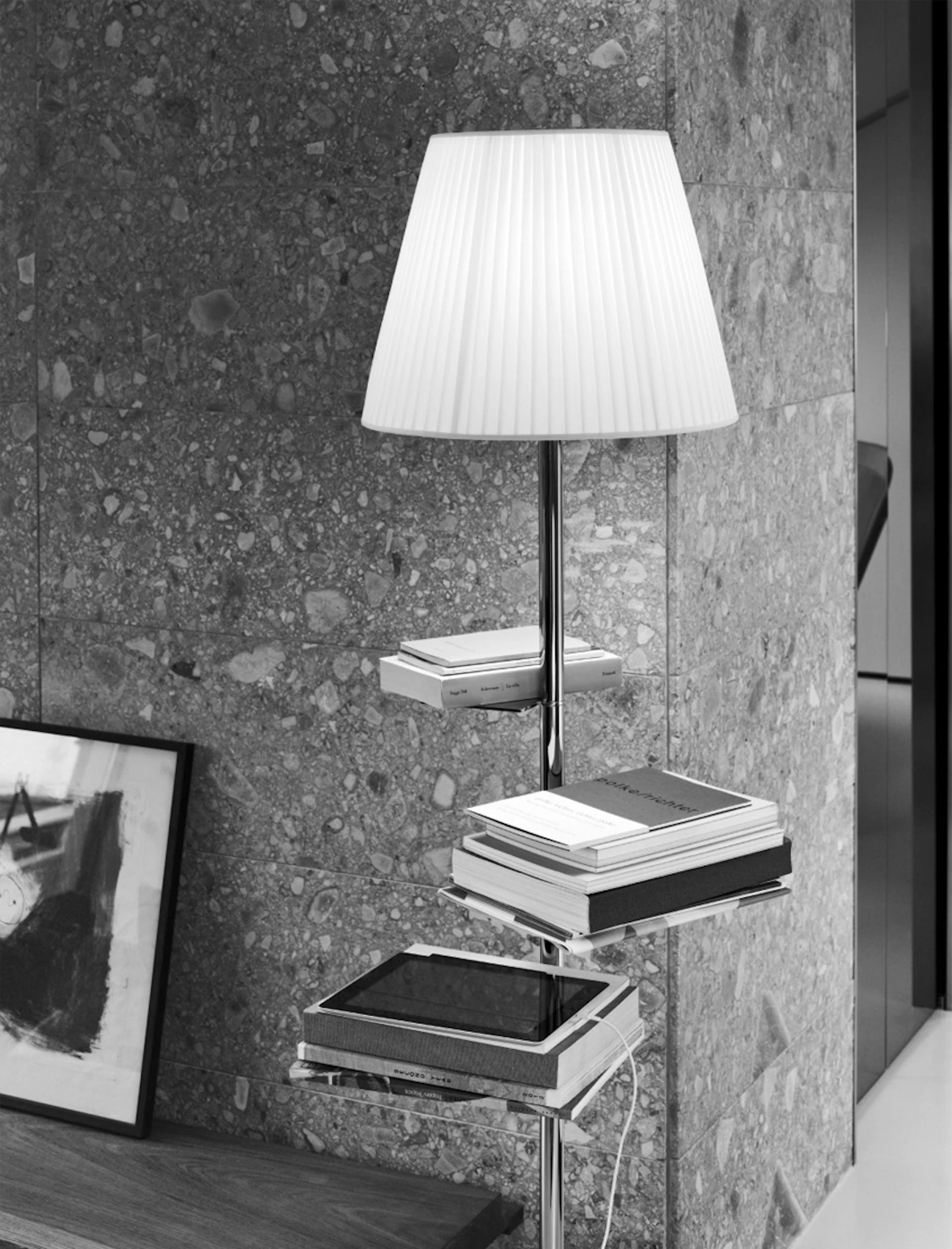 Stehlampe BIBLIOTHEQUE NATIONALE silber mit Stoffschirm