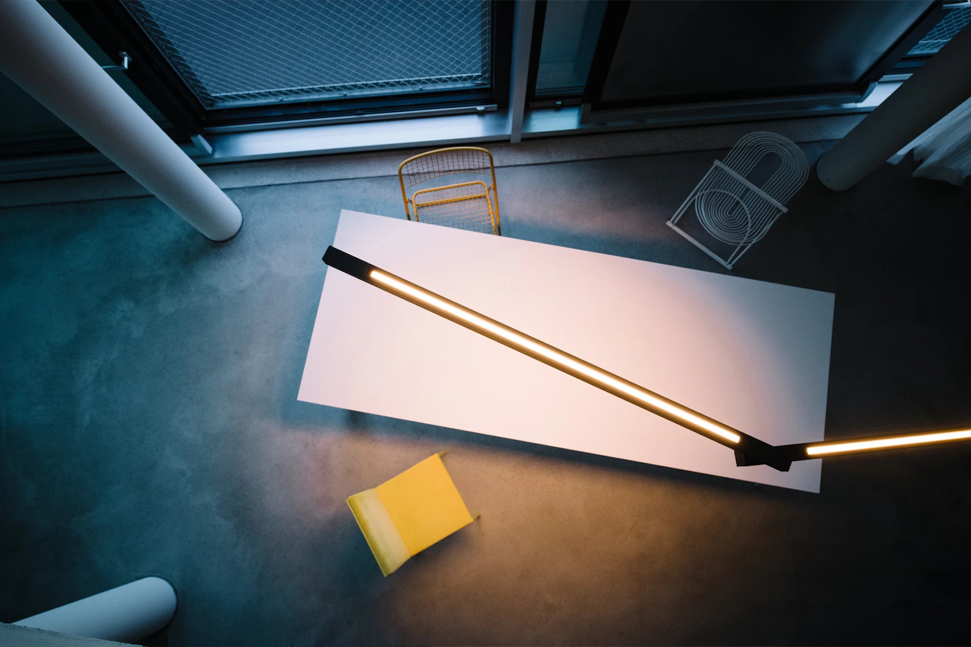 Wandlamp met arm BLACK FLAG PRO zwart