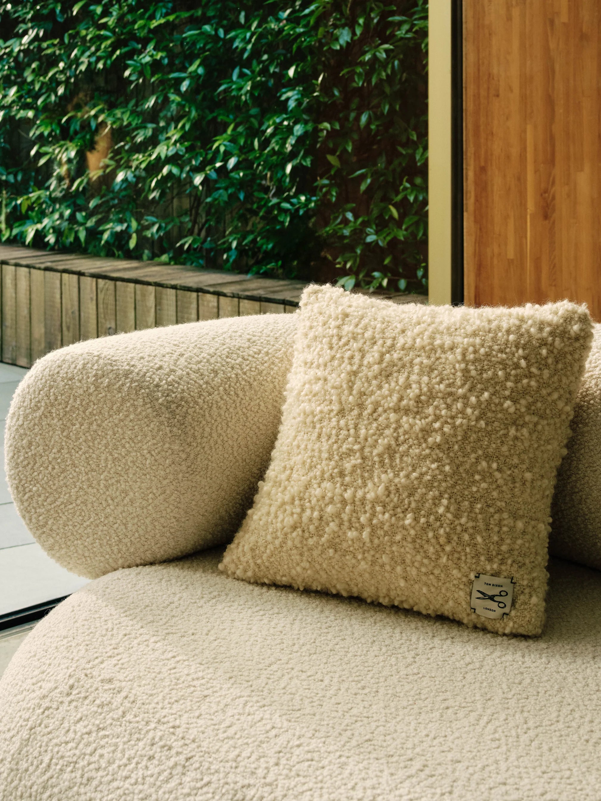 BOBBLE Cream Pillow