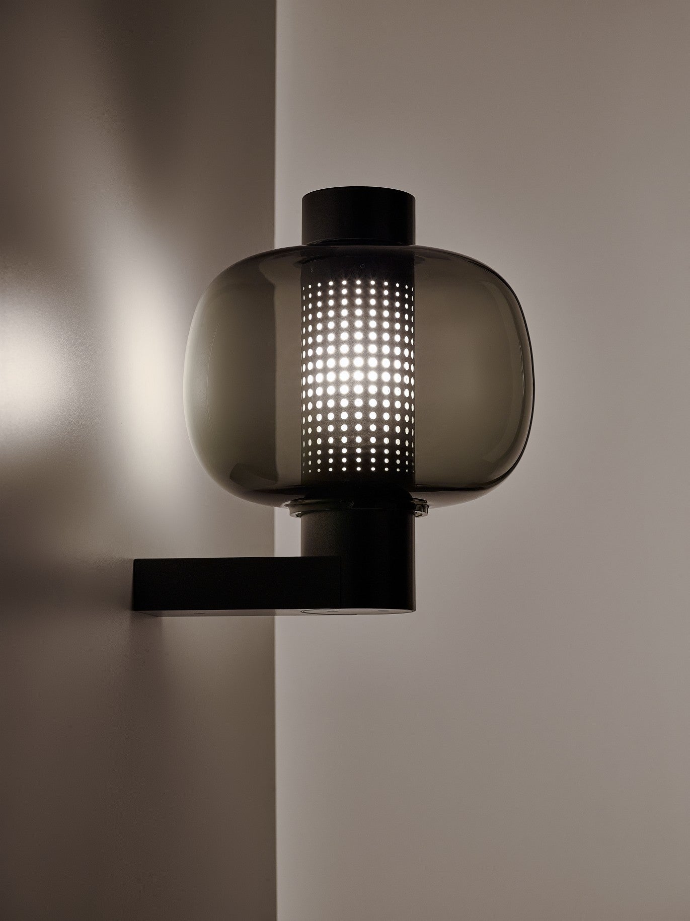 Wandlamp BONBORI van geblazen glas