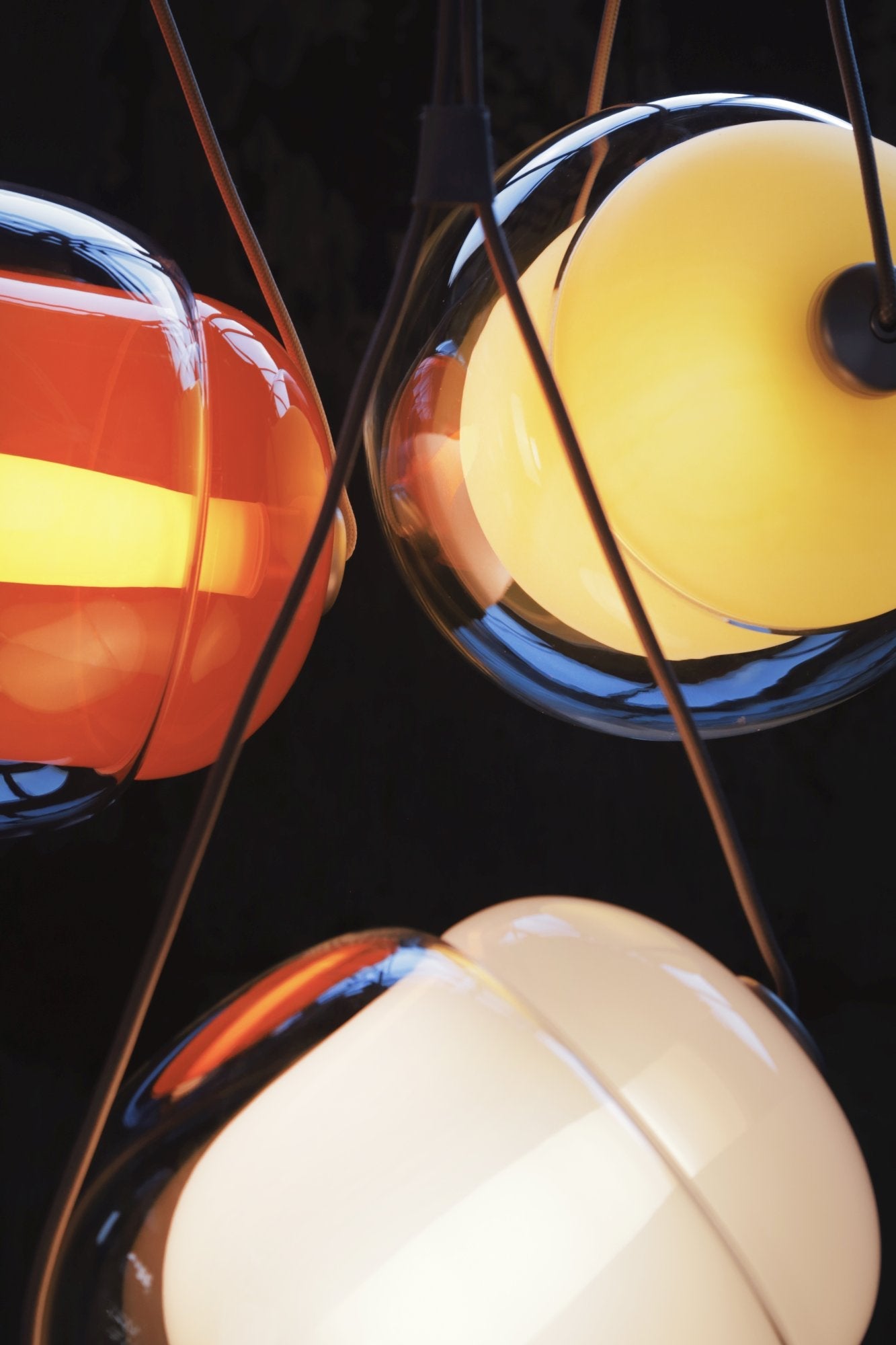 Hanglamp CAPSULA - ENKEL glanzend buitenglas