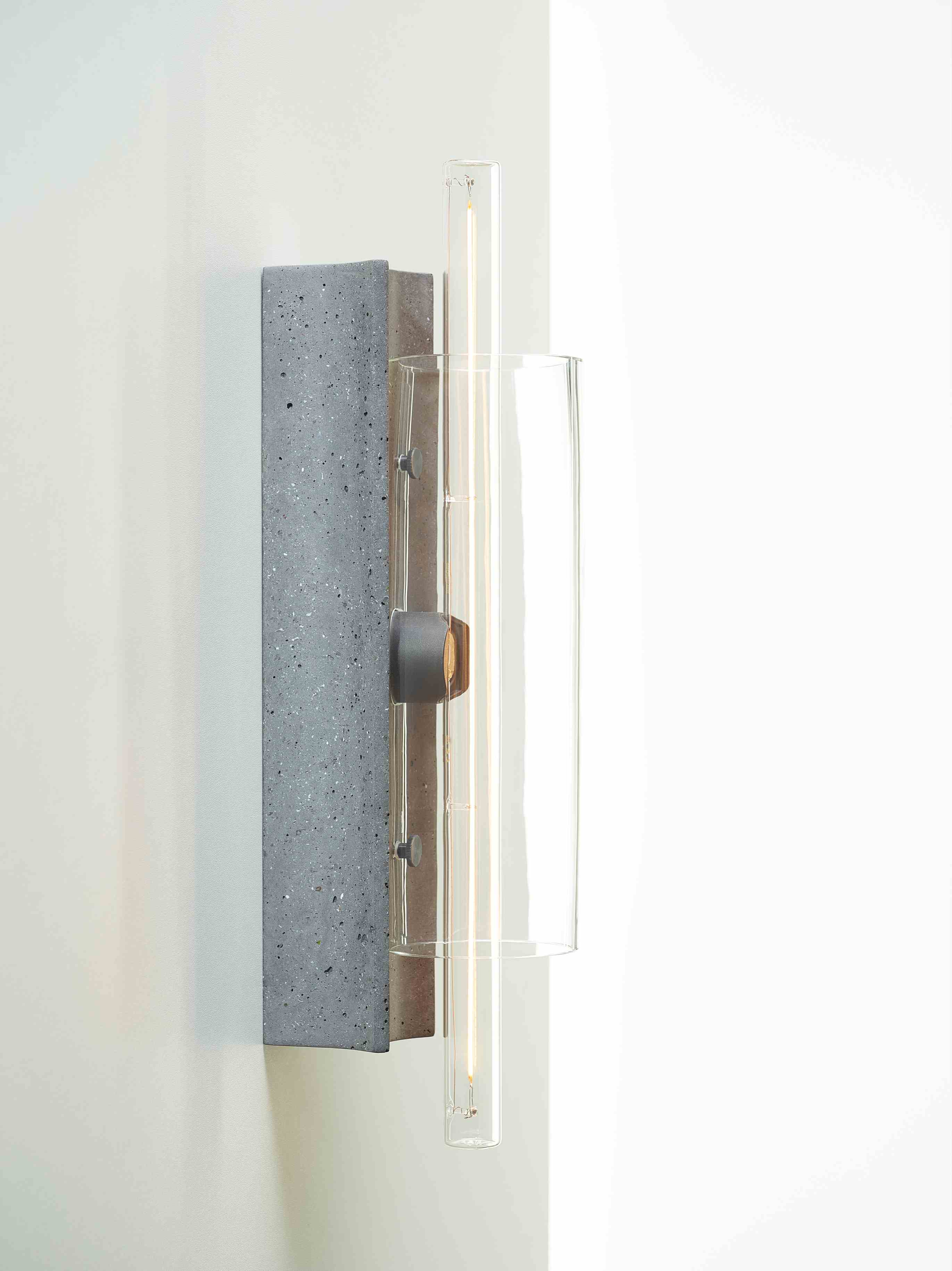 Overlay concrete wall lamp