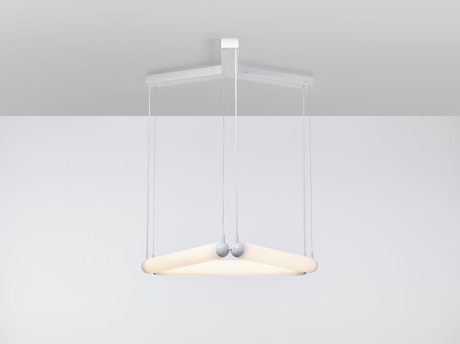 Hanglamp PURO CONTOUR - DRIEHOEK mat glas