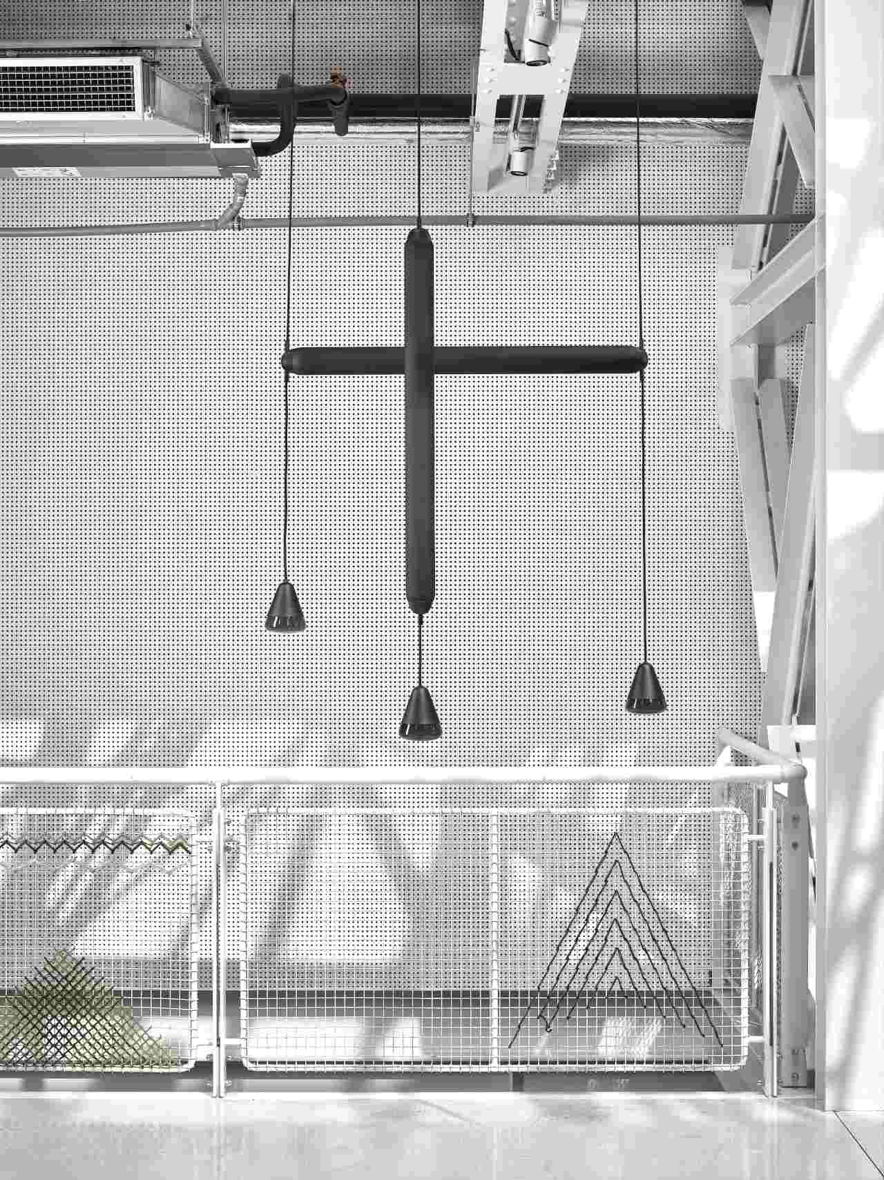 Puro Single Hanging Lamp - vertikales Mattglas