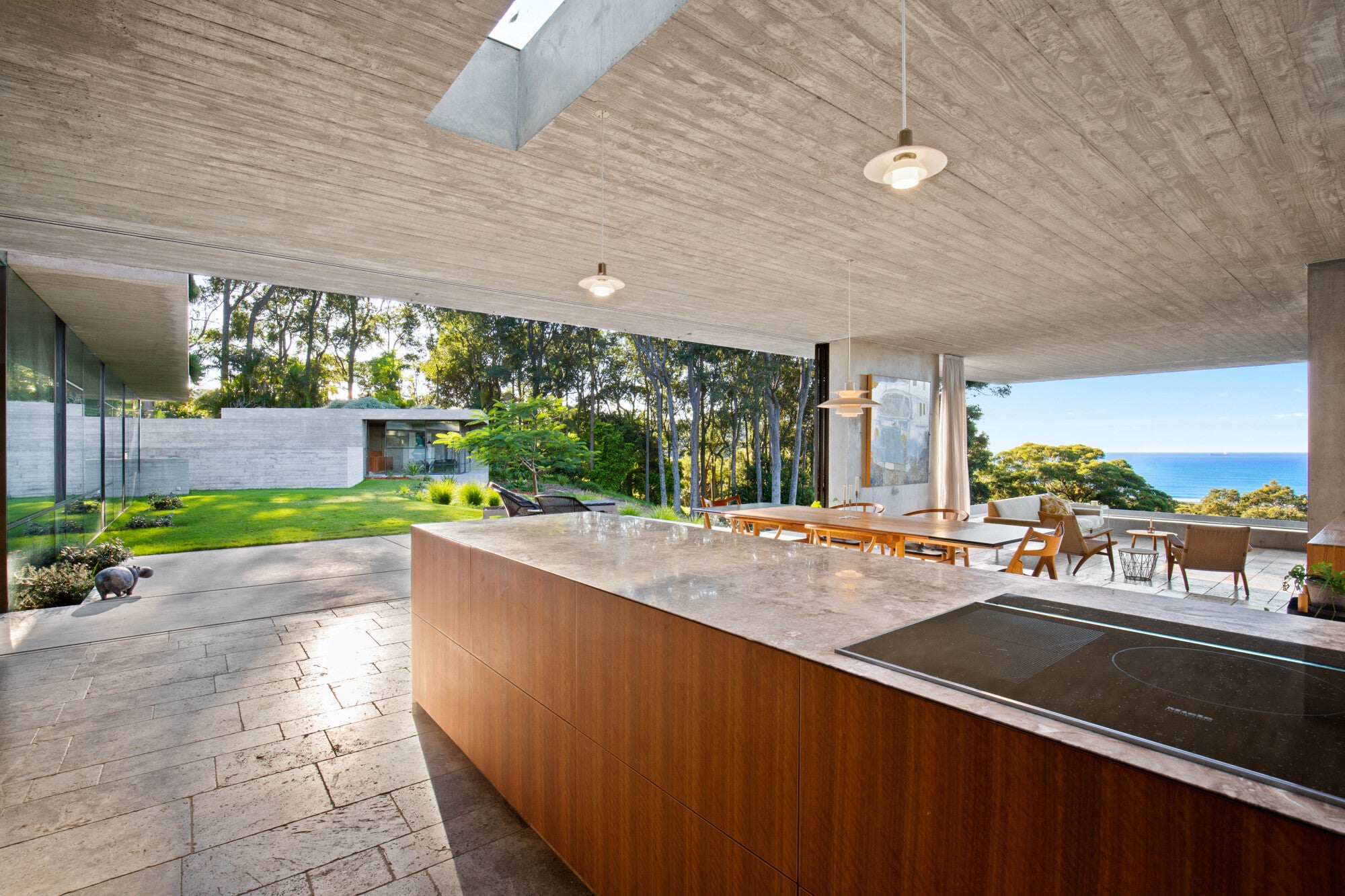 PH 2/1 pendant lamp white with brass finish