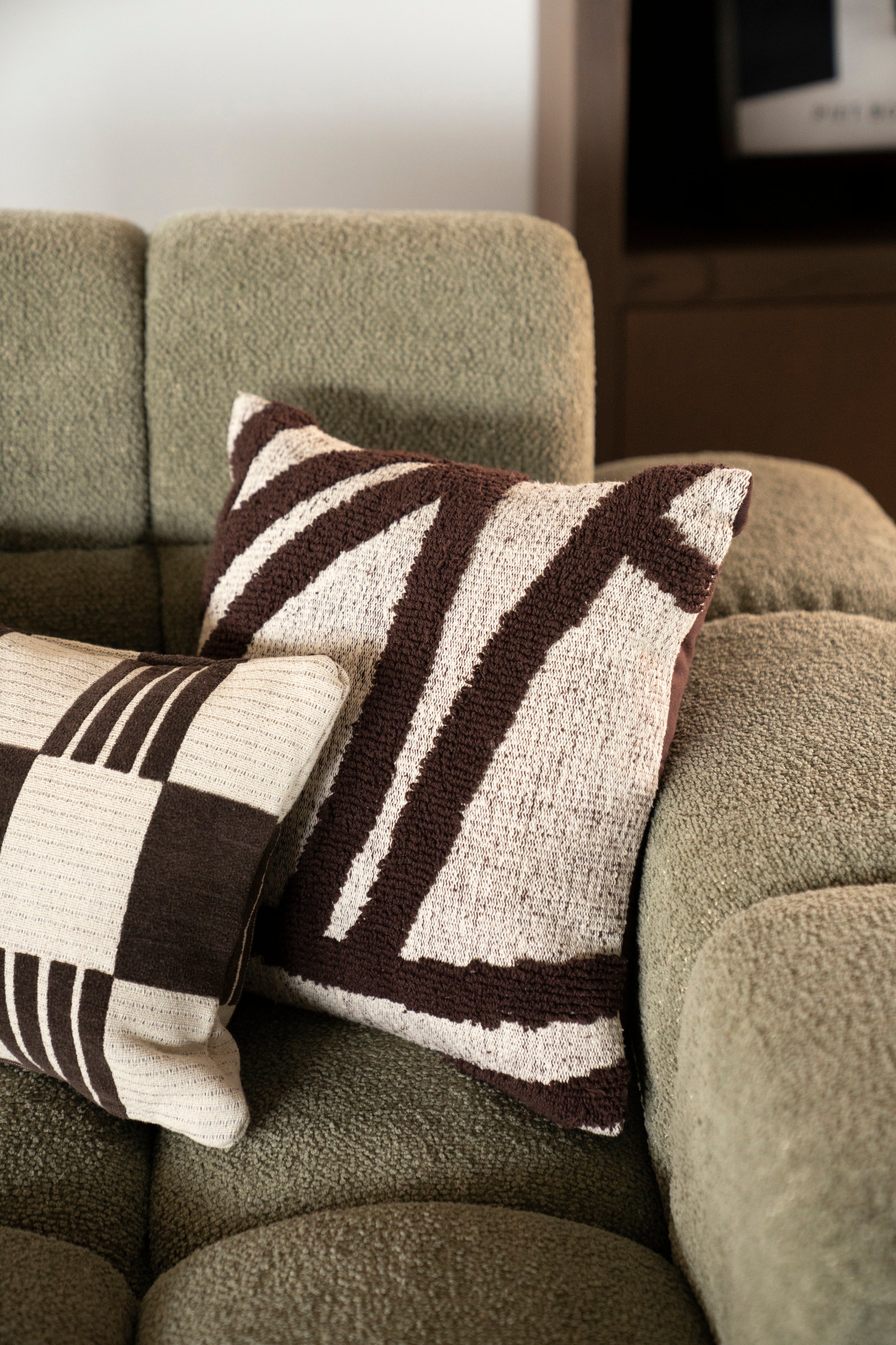 MAJANI Pillow brown with beige