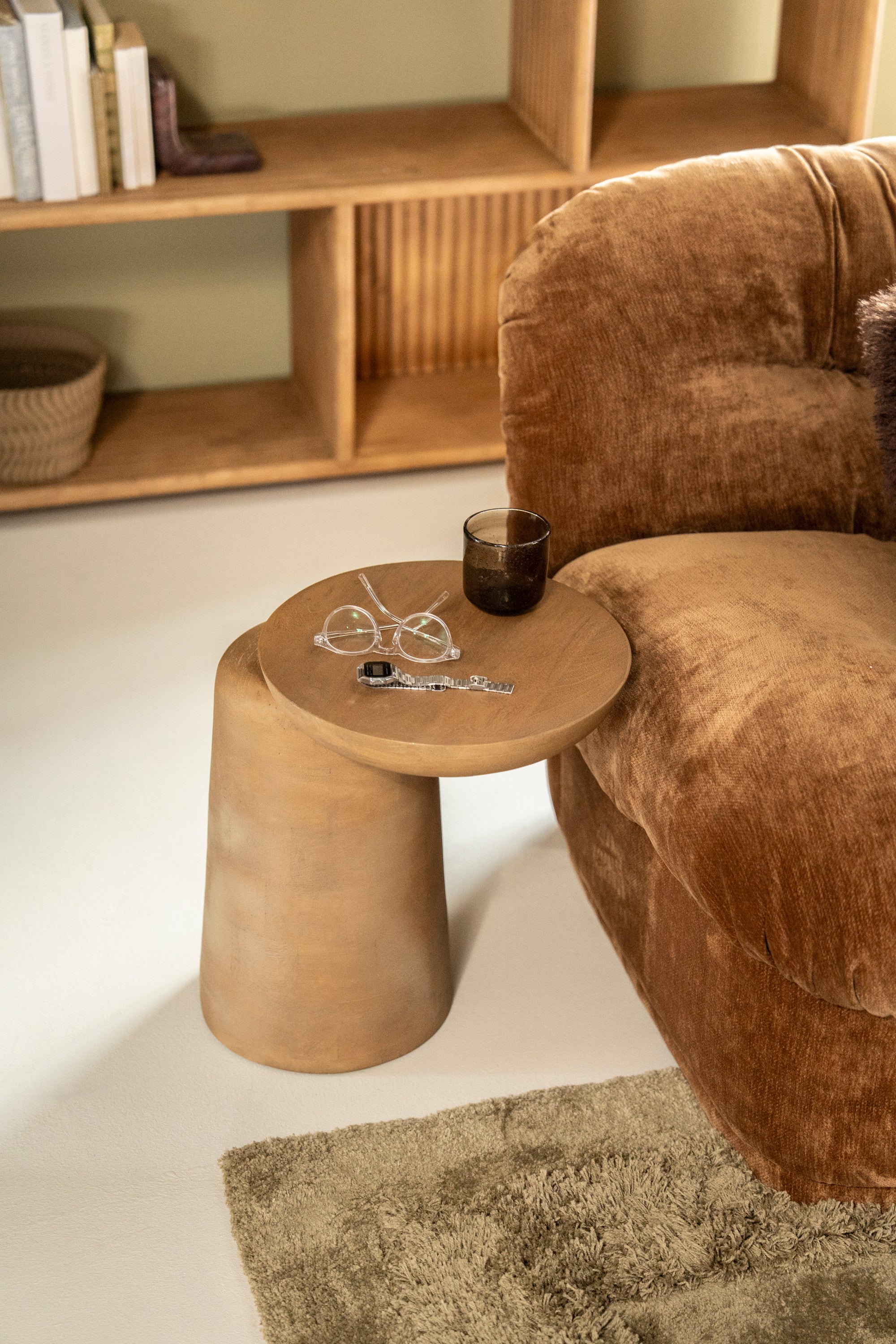 Beistelltisch WOOMBLE aus Mangoholz