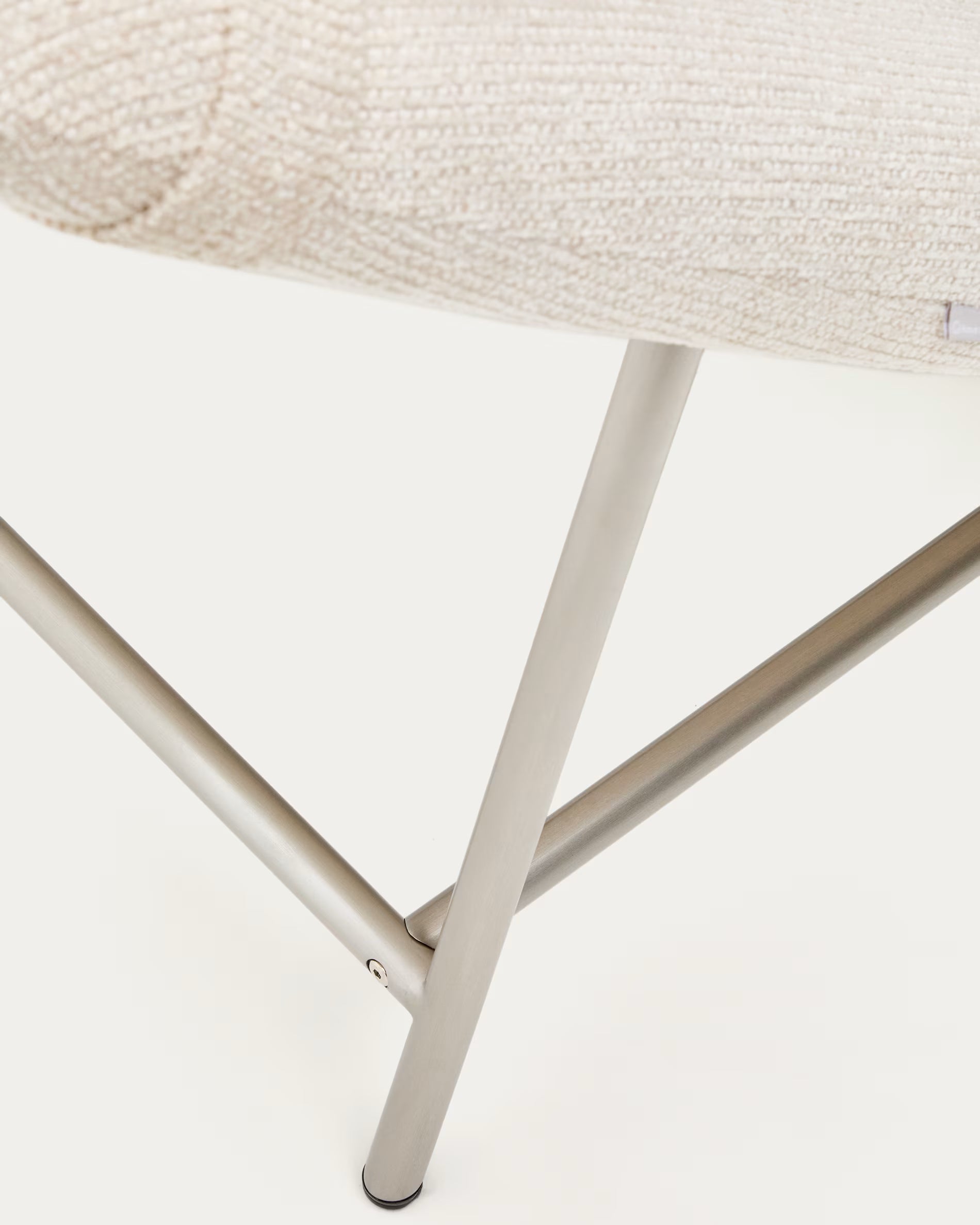 Szezlong OSLA beige mit silbernem Gestell