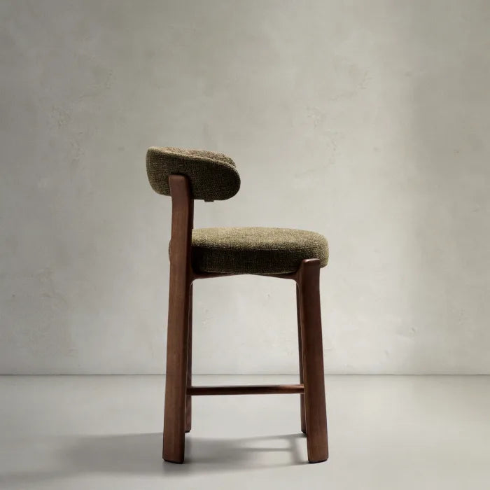 Hocker GRANITE groen chenille met een donkere essen basis