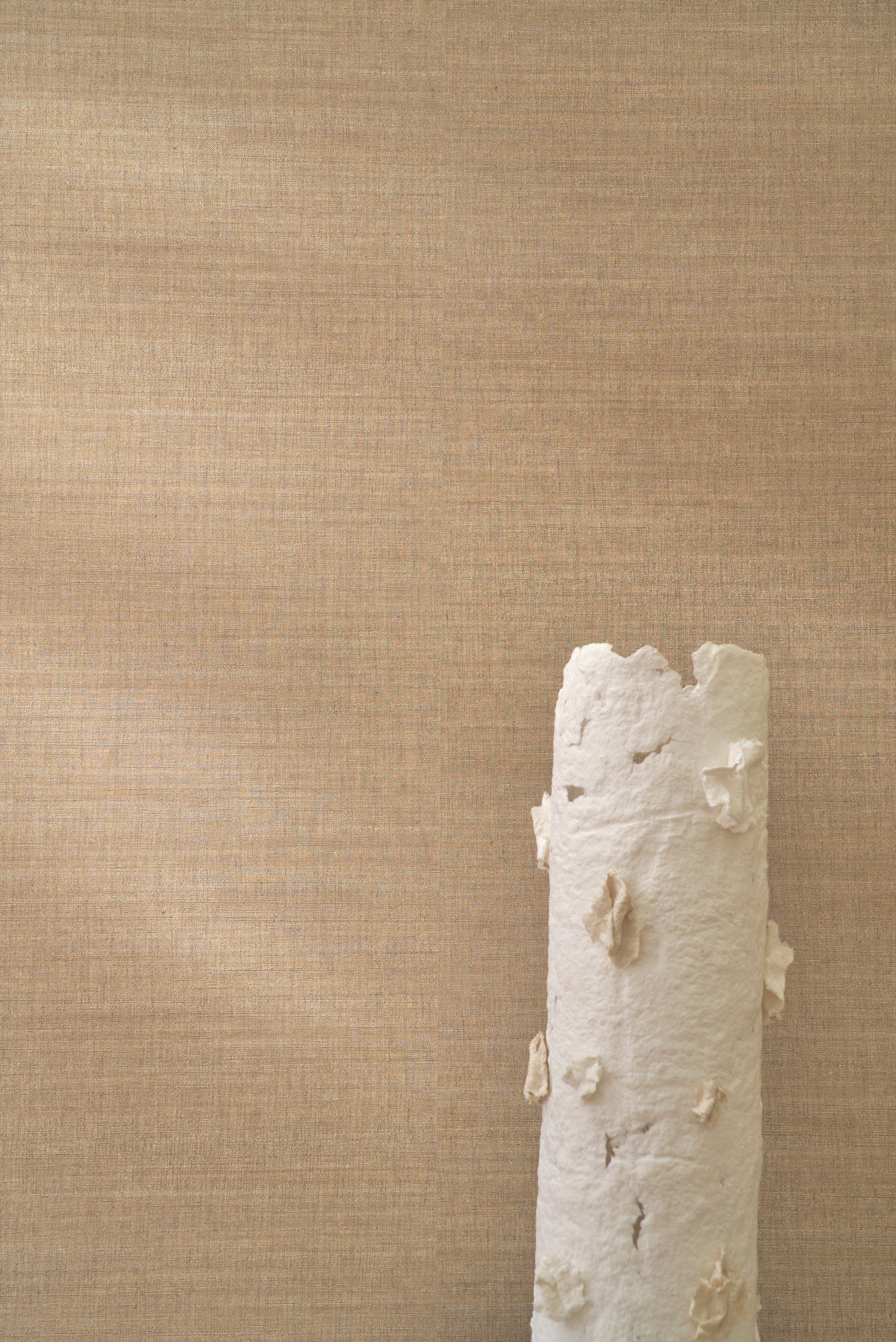 Structural wallpaper imitating silk SORA - AMBRE amber