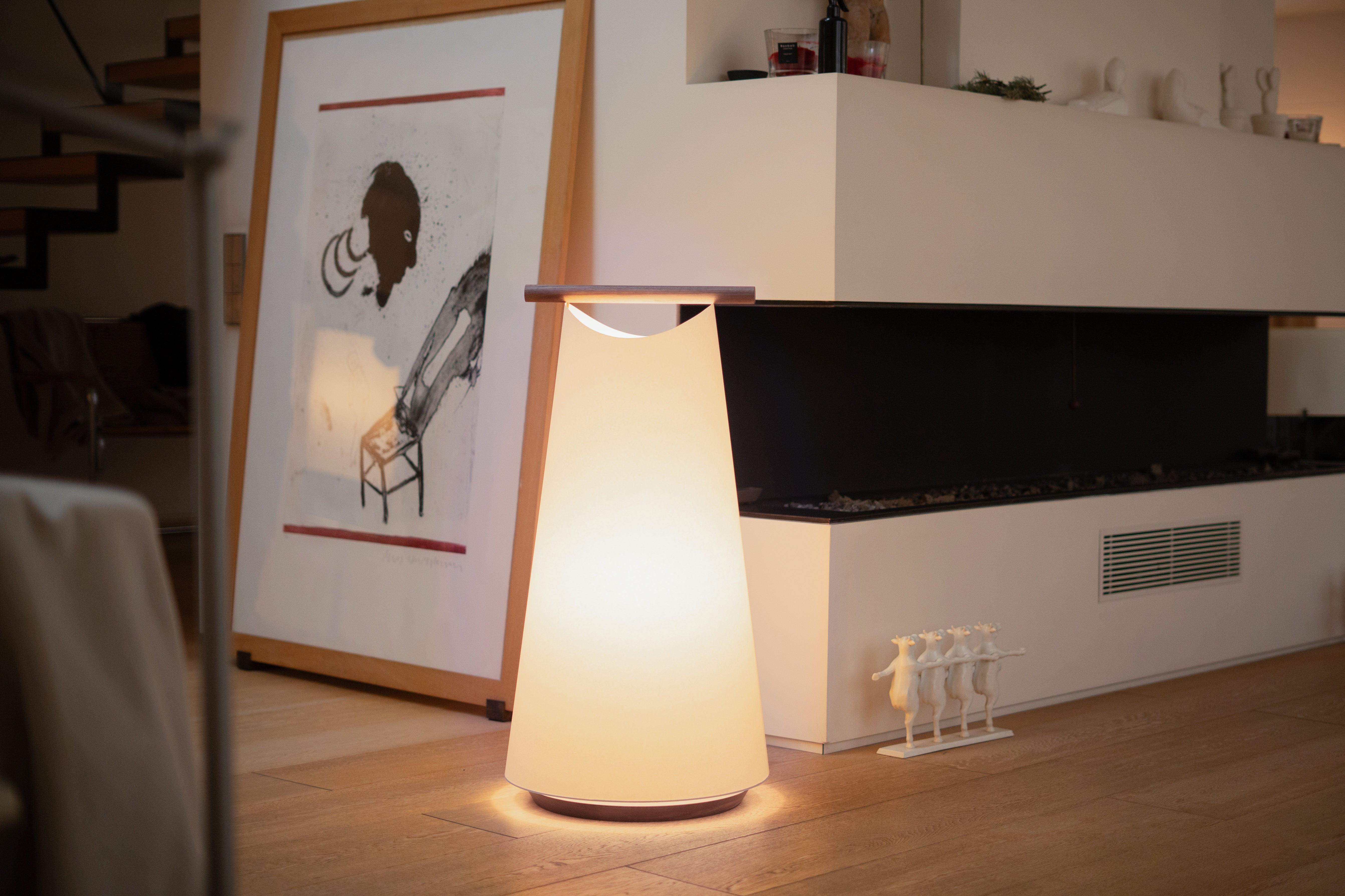 Vloerlamp CATAY wit met notenhout