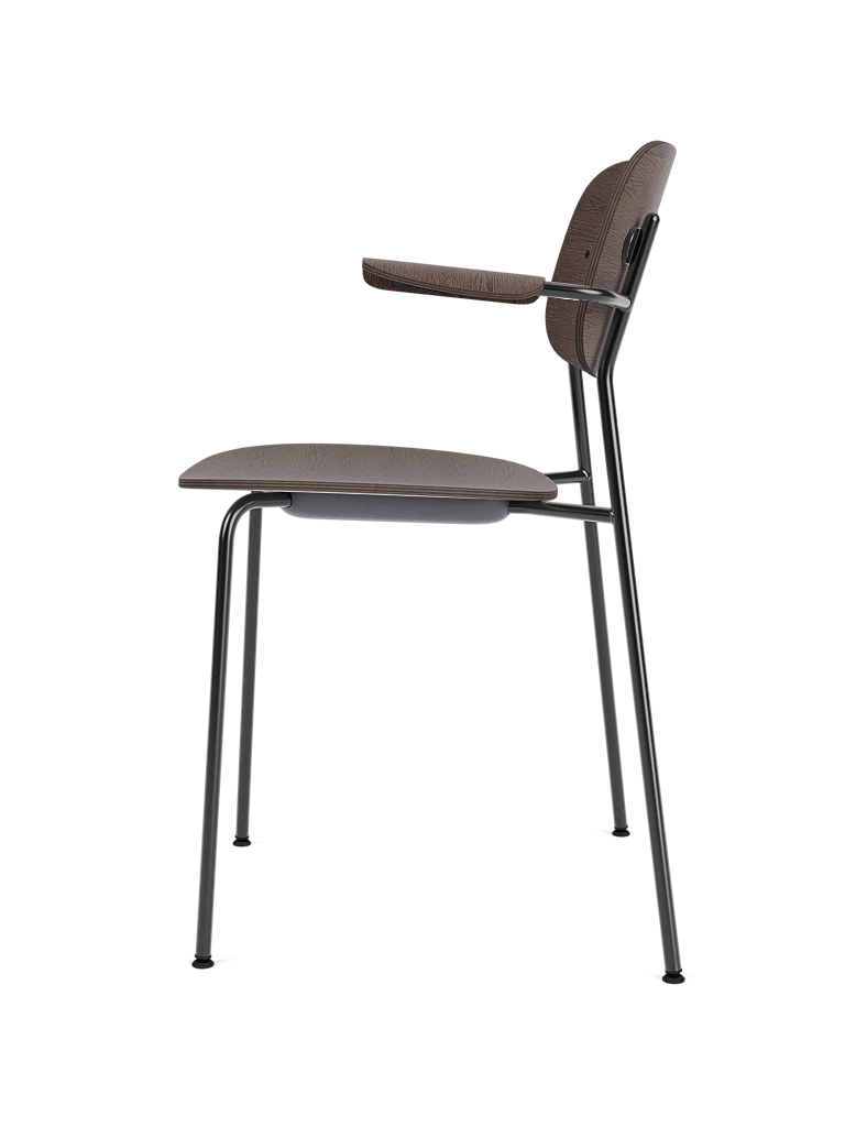 Stoel met armleuningen CO donker eikenfineer met zwarte basis