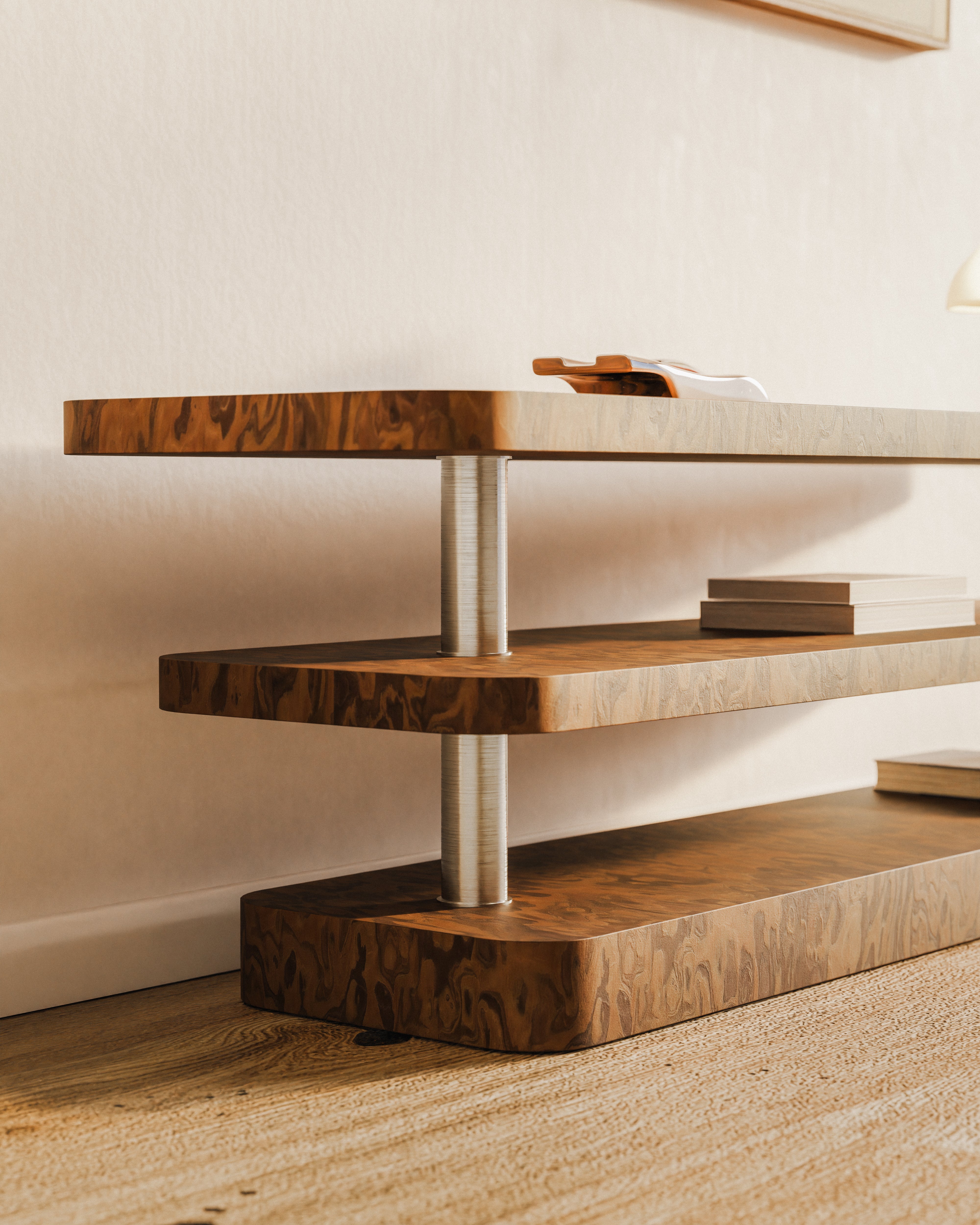 RTV-kast REL fineer California Burl met stalen elementen