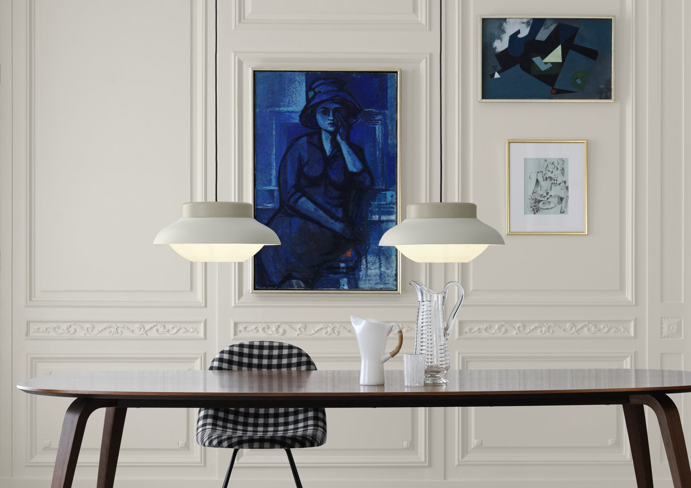 GUBI 3D upholstered chair with walnut wood and black base