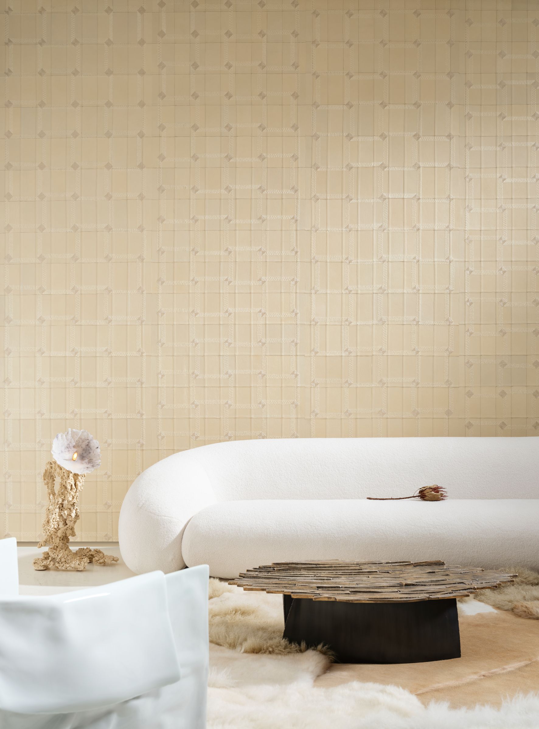natuurlijke leren behang met geometrisch motief CASSONE parelmoer