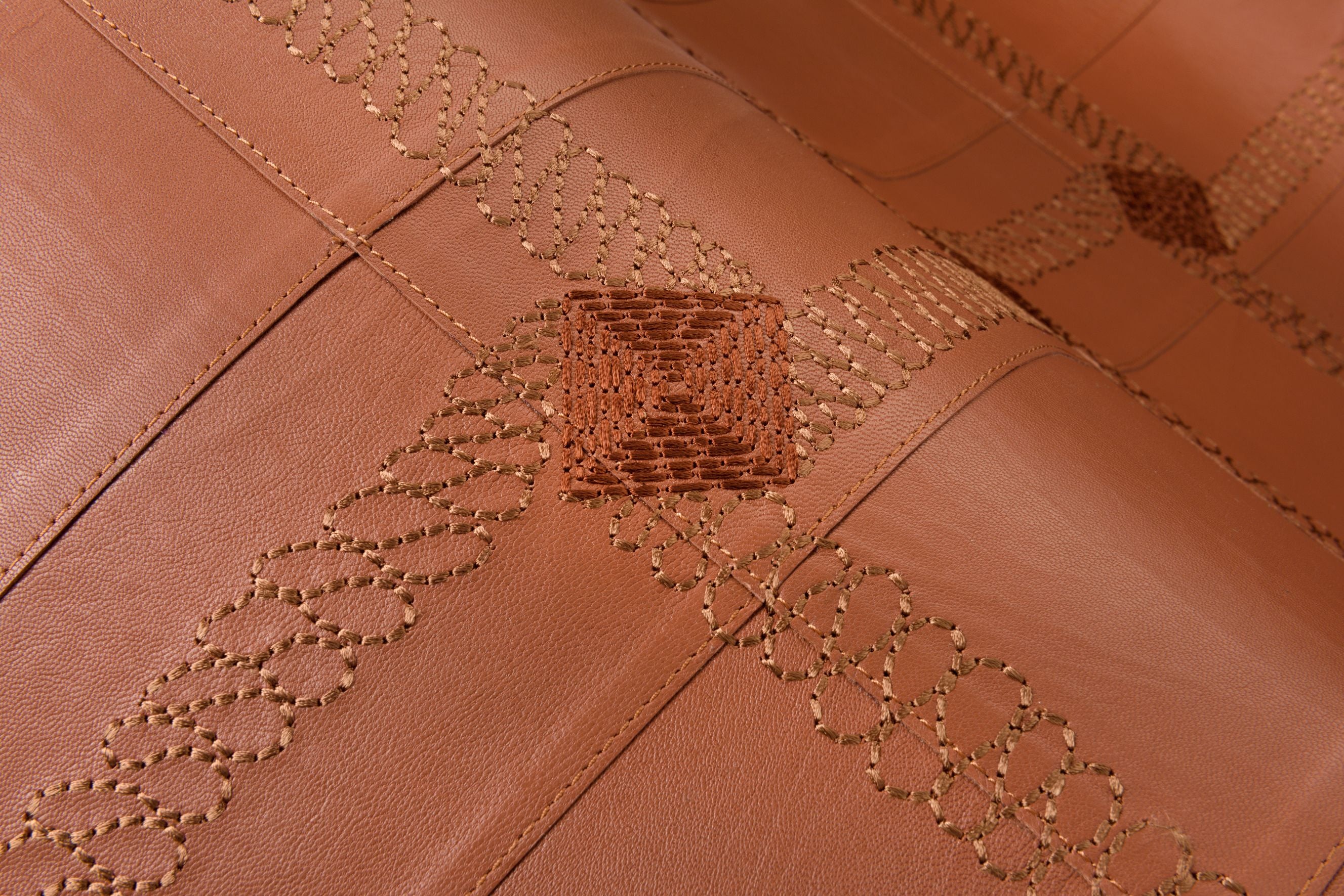 Natürliche Leder-Tapete mit geometrischem Muster CASSONE Terrakotta