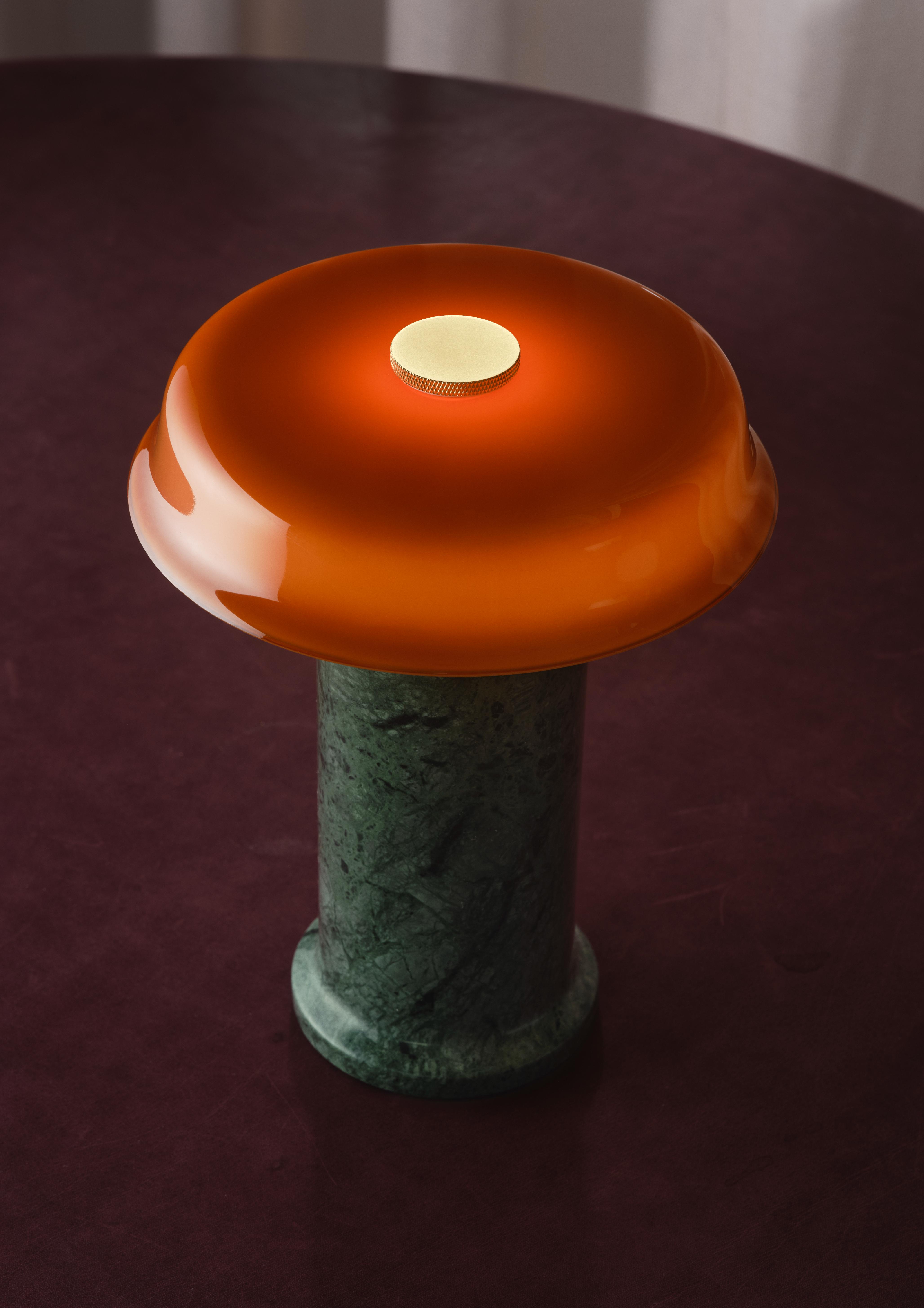 Draagbare lamp TRIP NO. 2 groene marmer met amberkleurig glas