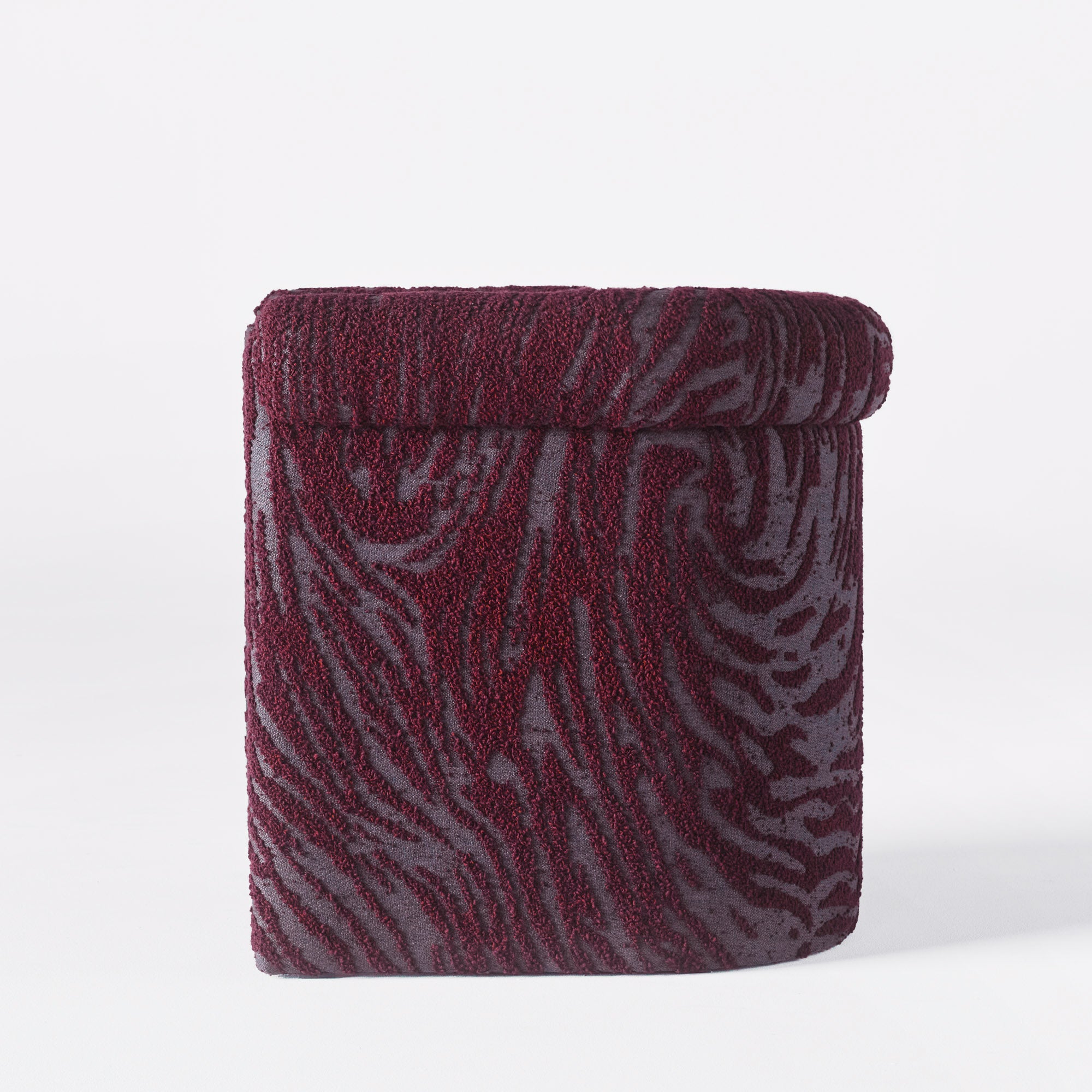 Fauteuil DECADENT bordeaux boucle