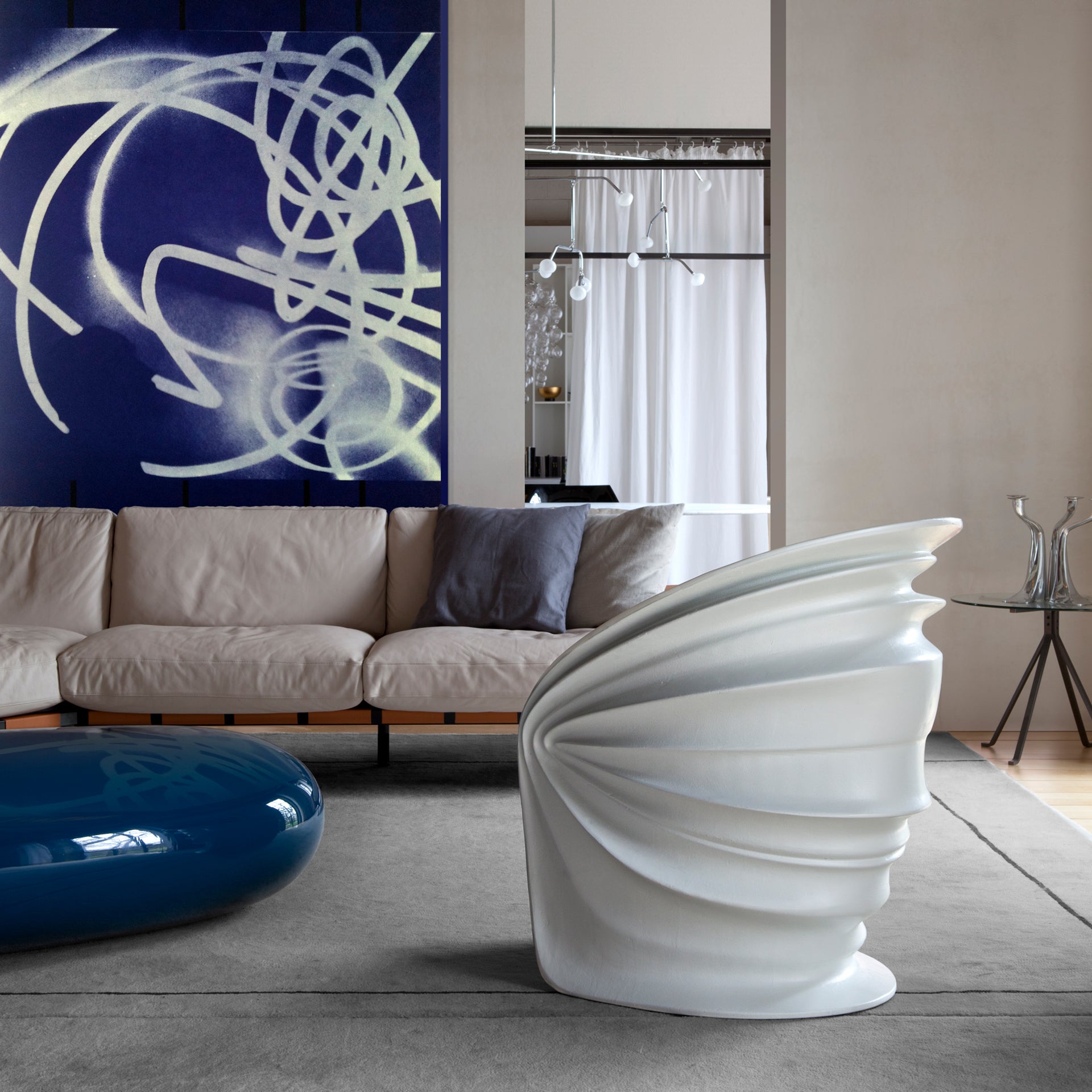 Fauteuil MODESTY VEILED grijs