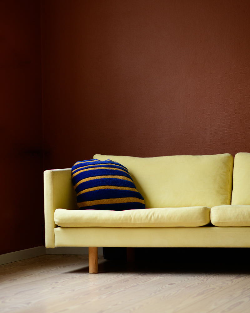 Decoratieve kussen BONBON marineblauw met oranje