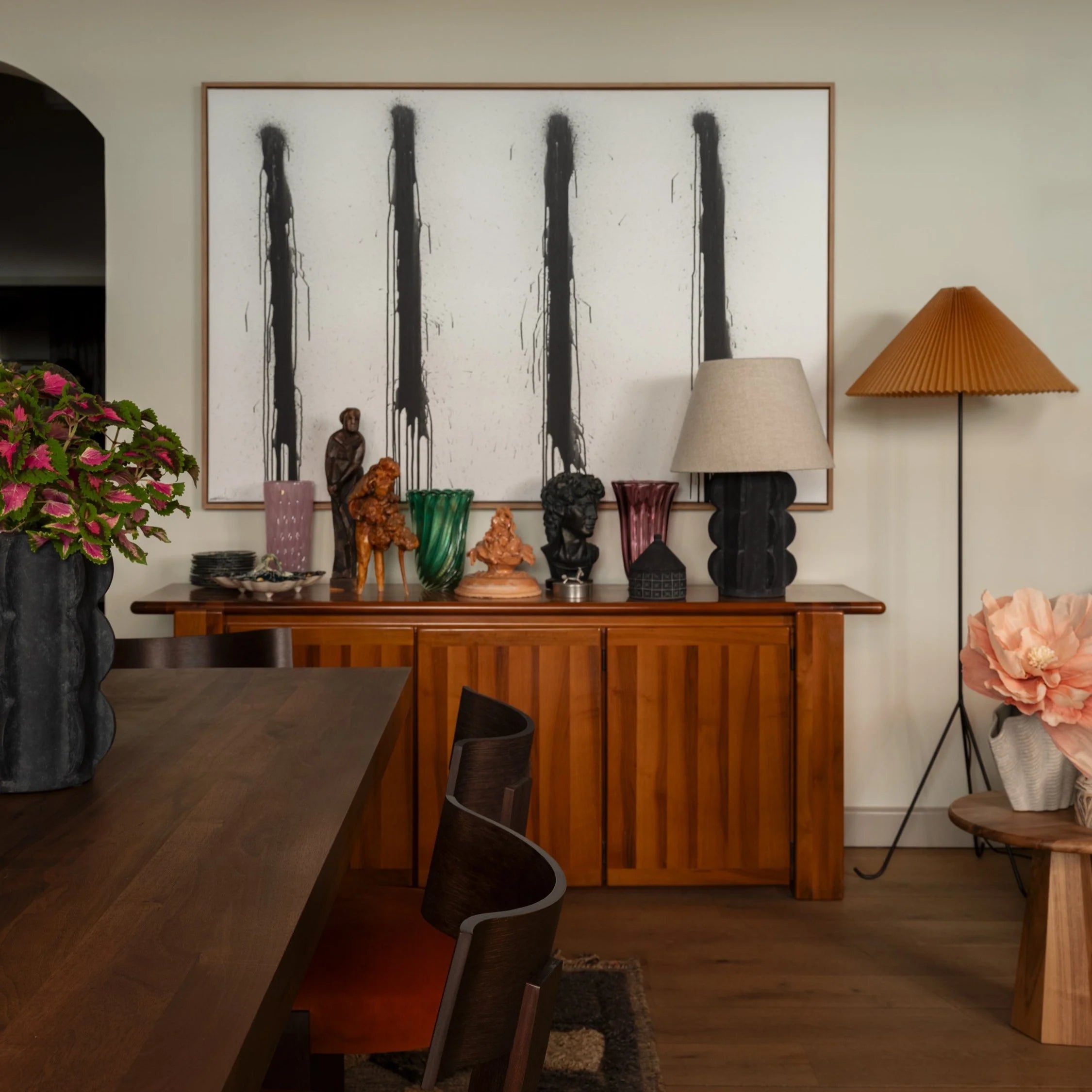 Vloerlamp GERALDINE oker met zwarte voet