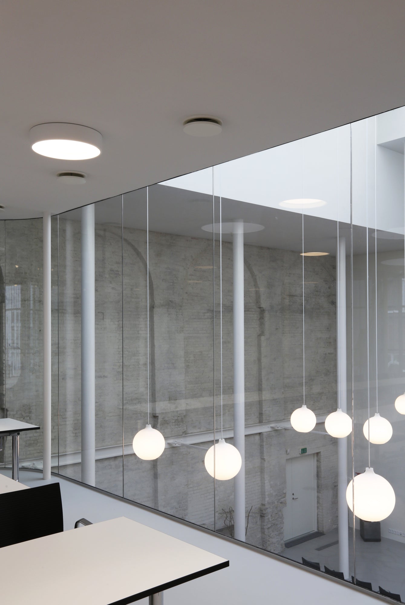 WOHLERT pendant lamp white glass