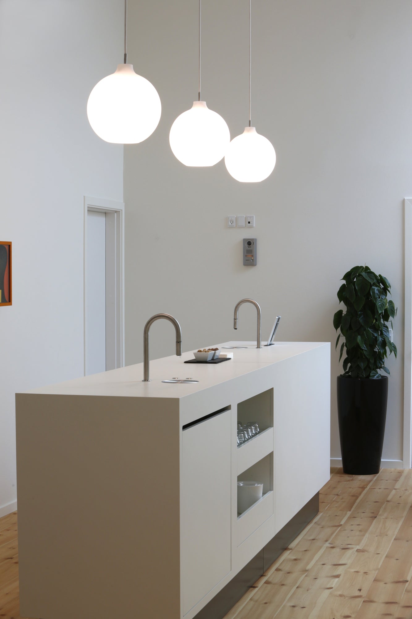 WOHLERT pendant lamp white glass