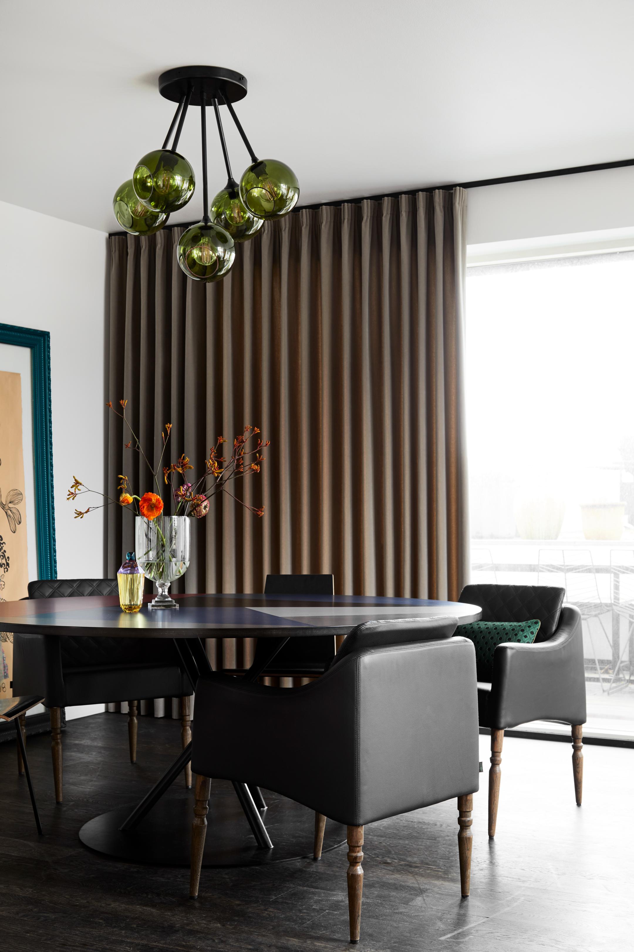 Pendelleuchte BALLROOM MOLECULE dunkelgrün mit schwarzer Ausführung
