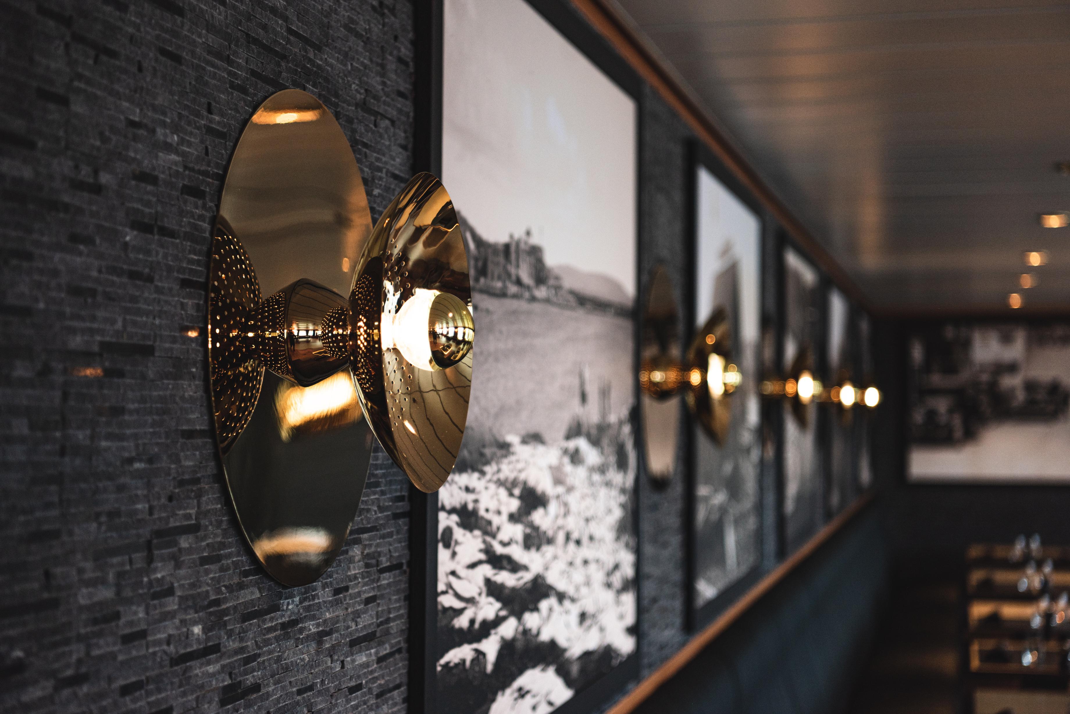 WANTED wandlamp goud