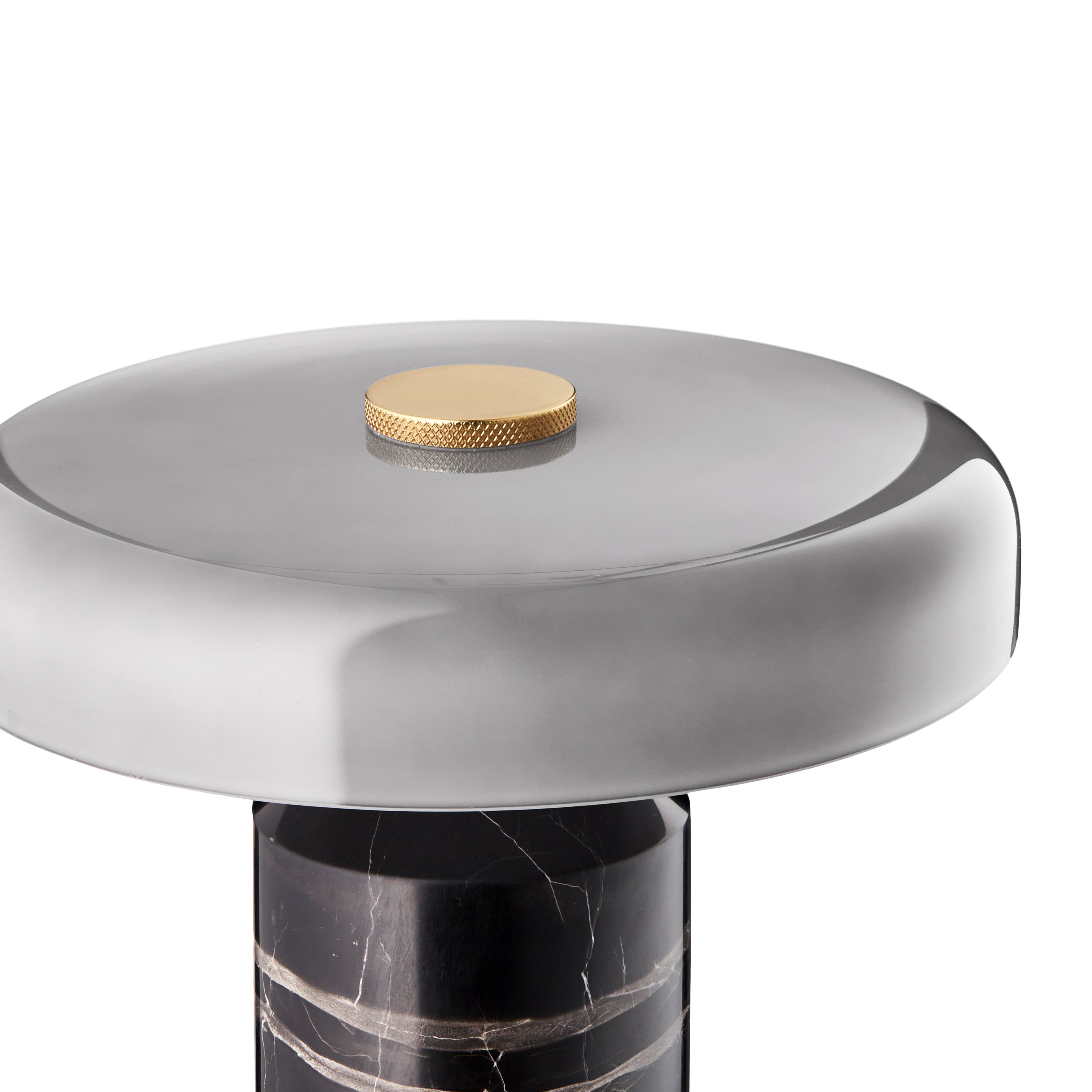 Tragbare Lampe TRIP grauer Marmor mit rauchigem Glas