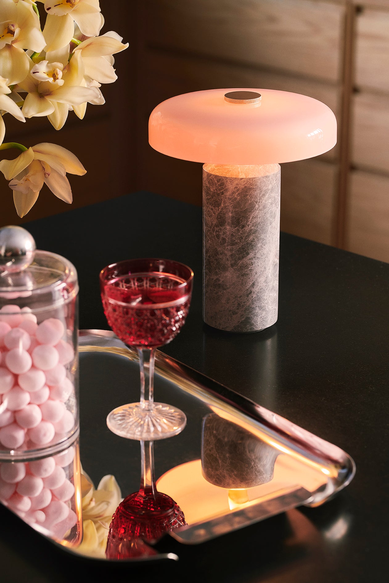Tragbare Lampe TRIP silberner Marmor mit rosa Glas