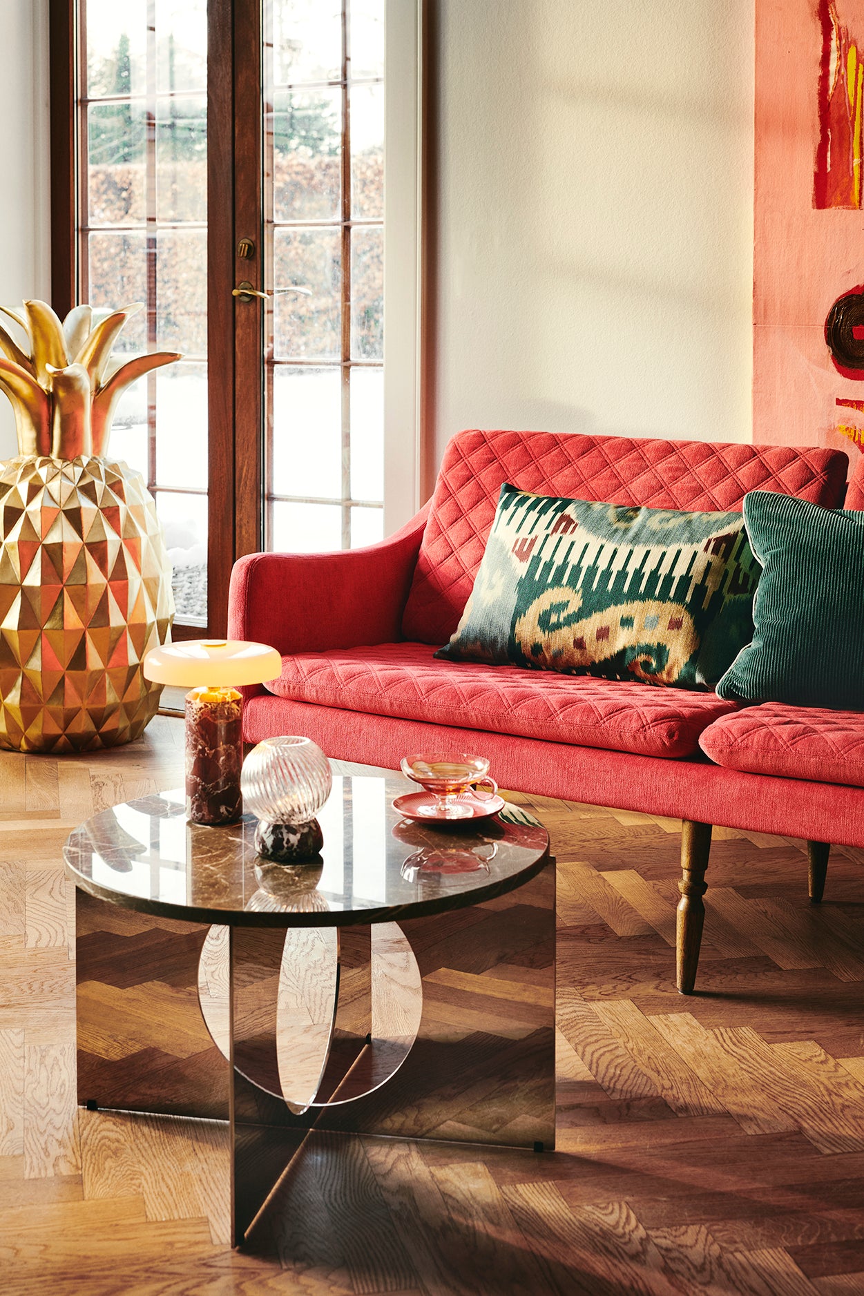 Portable lamp TRIP burgundy marble with milky white glass