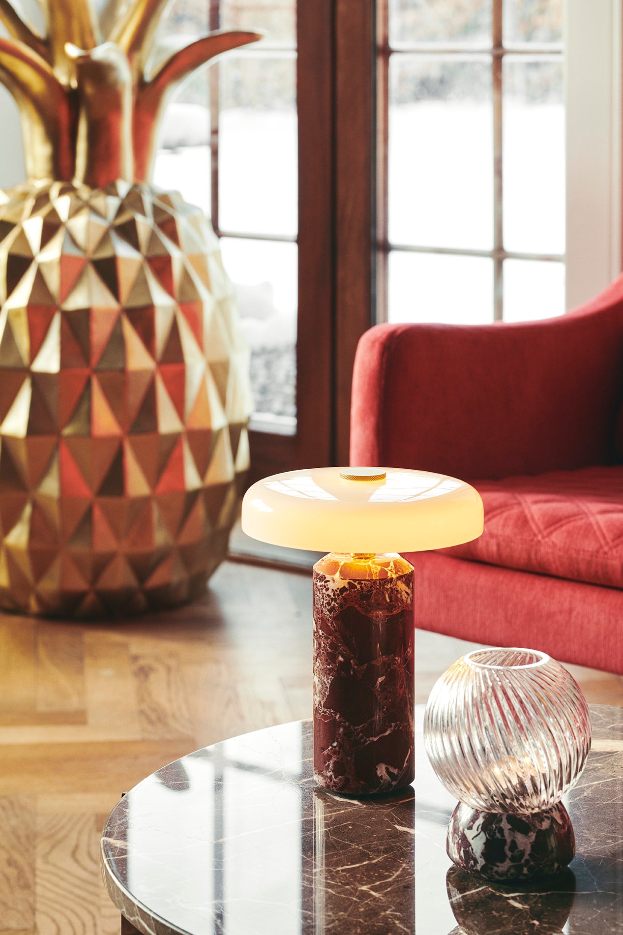 Portable lamp TRIP burgundy marble with milky white glass