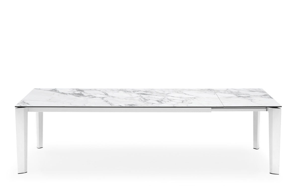 Ausziehbarer Tisch DELTA mit weißer Tischplatte und weißem Gestell