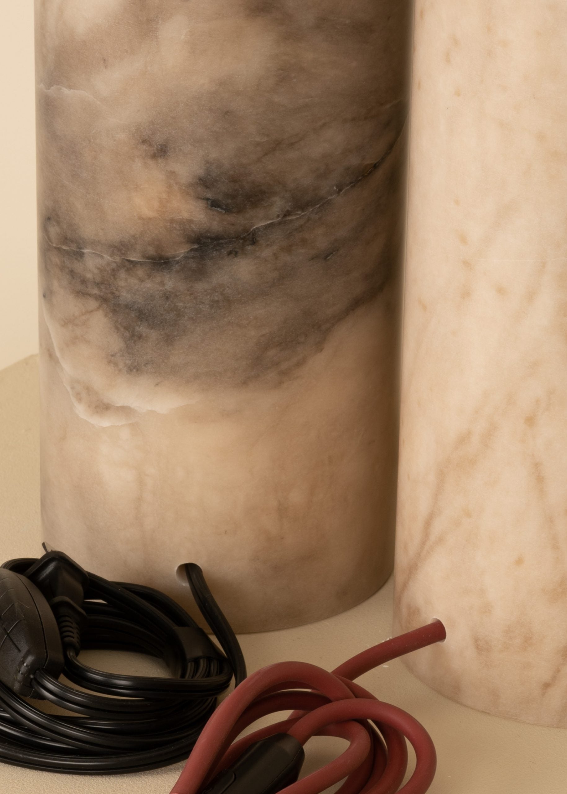 Tischlampe PEONA dunkelbeige Alabaster
