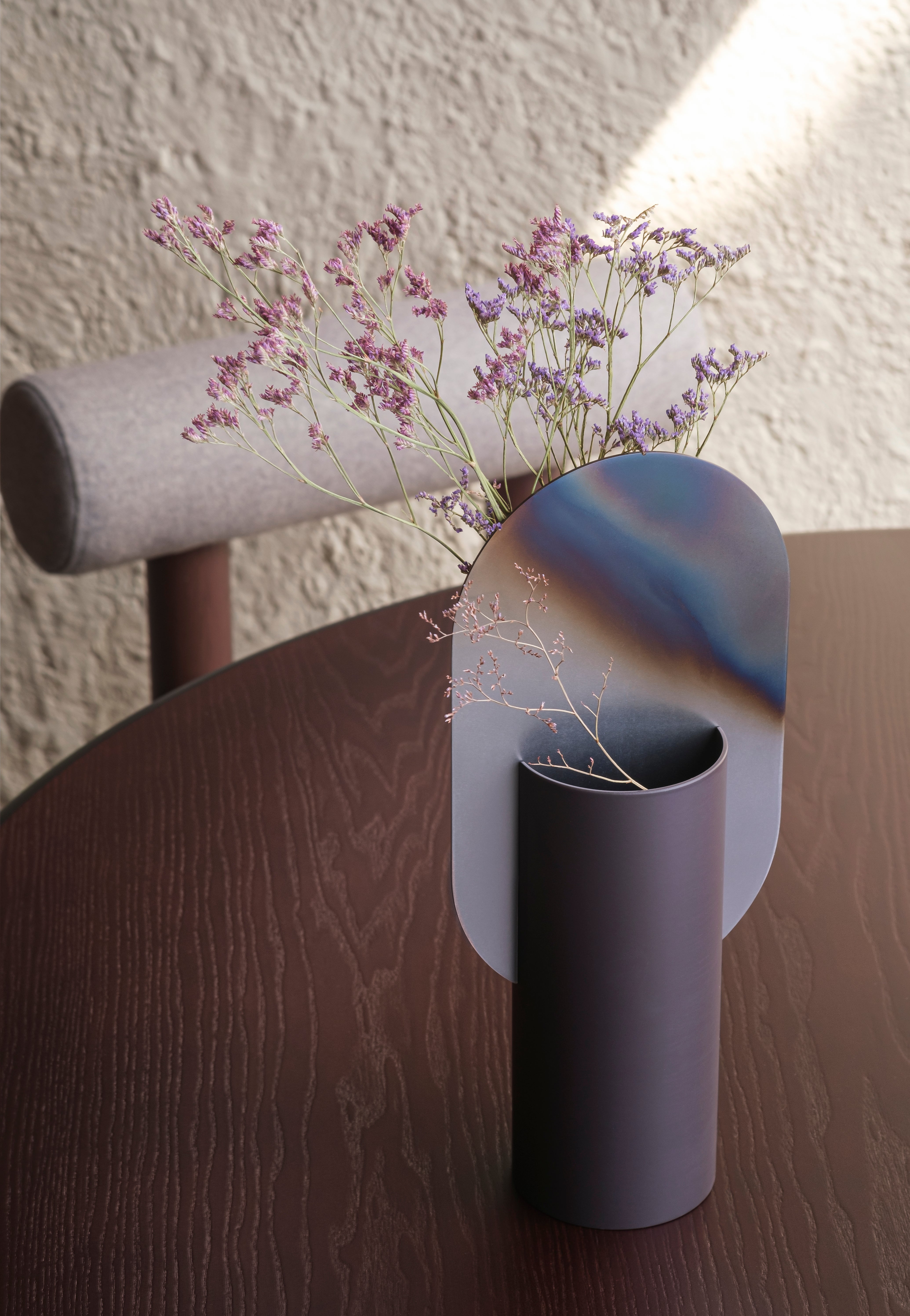 Ovaler Tisch PAUL aus braunem Eschenholz