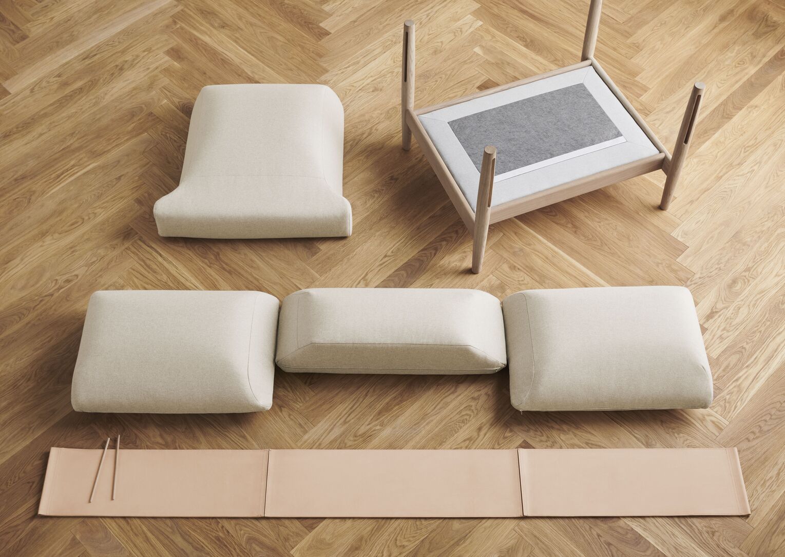 Tauch -Sessel natürliches Leder mit einer dunklen Basis